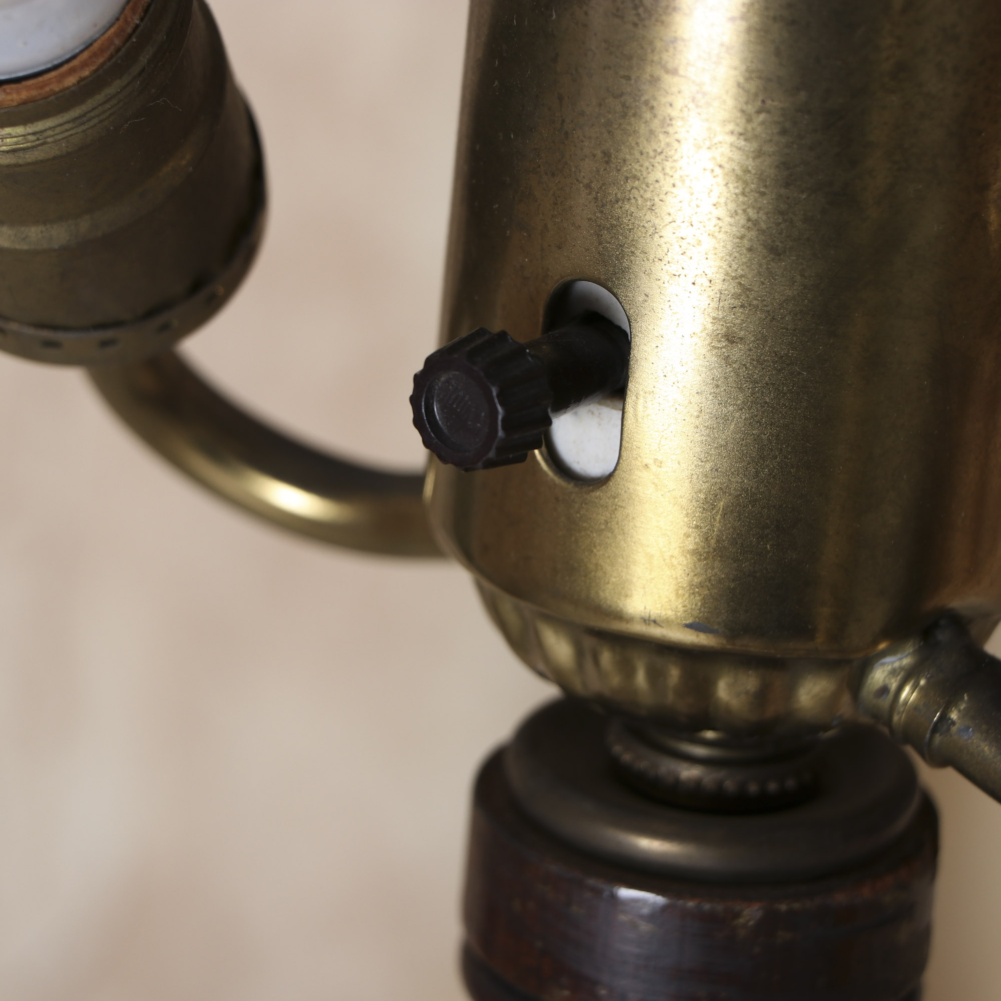 Tray Table Floor Lamp