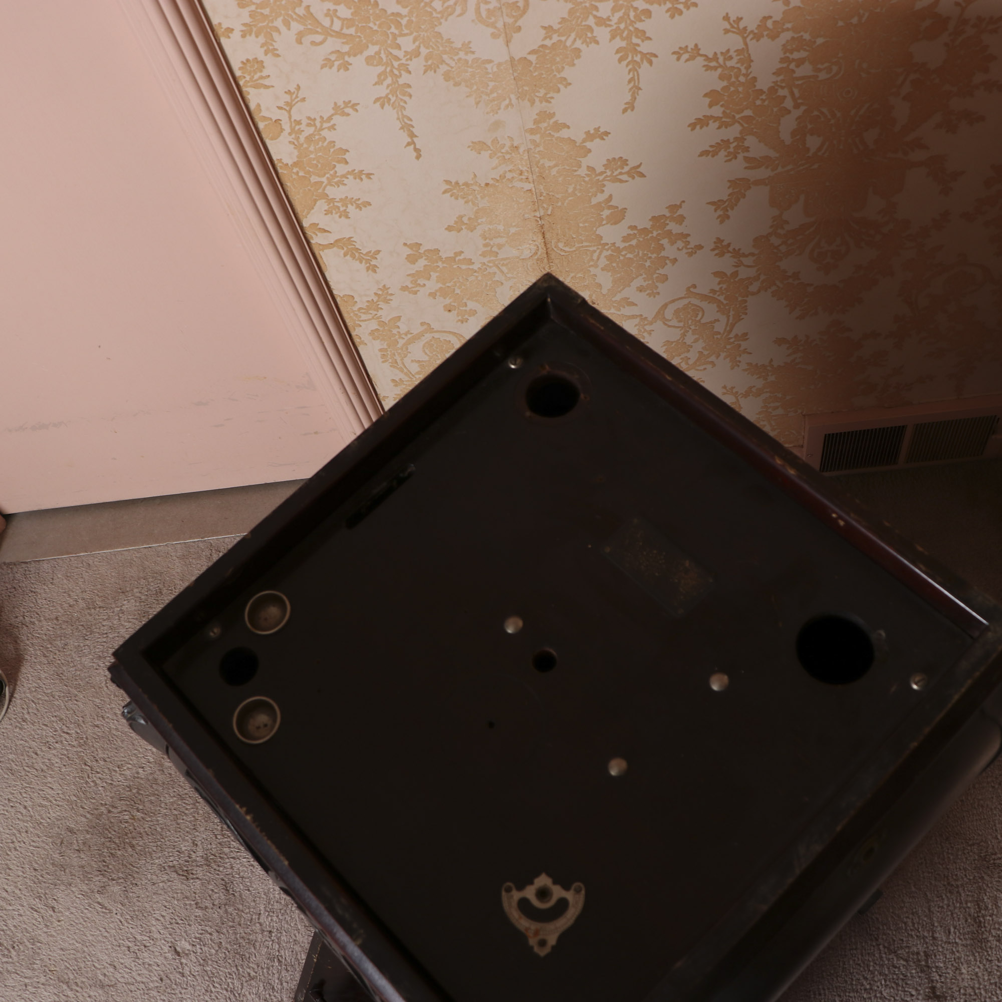 Antique "Sonora" Victrola