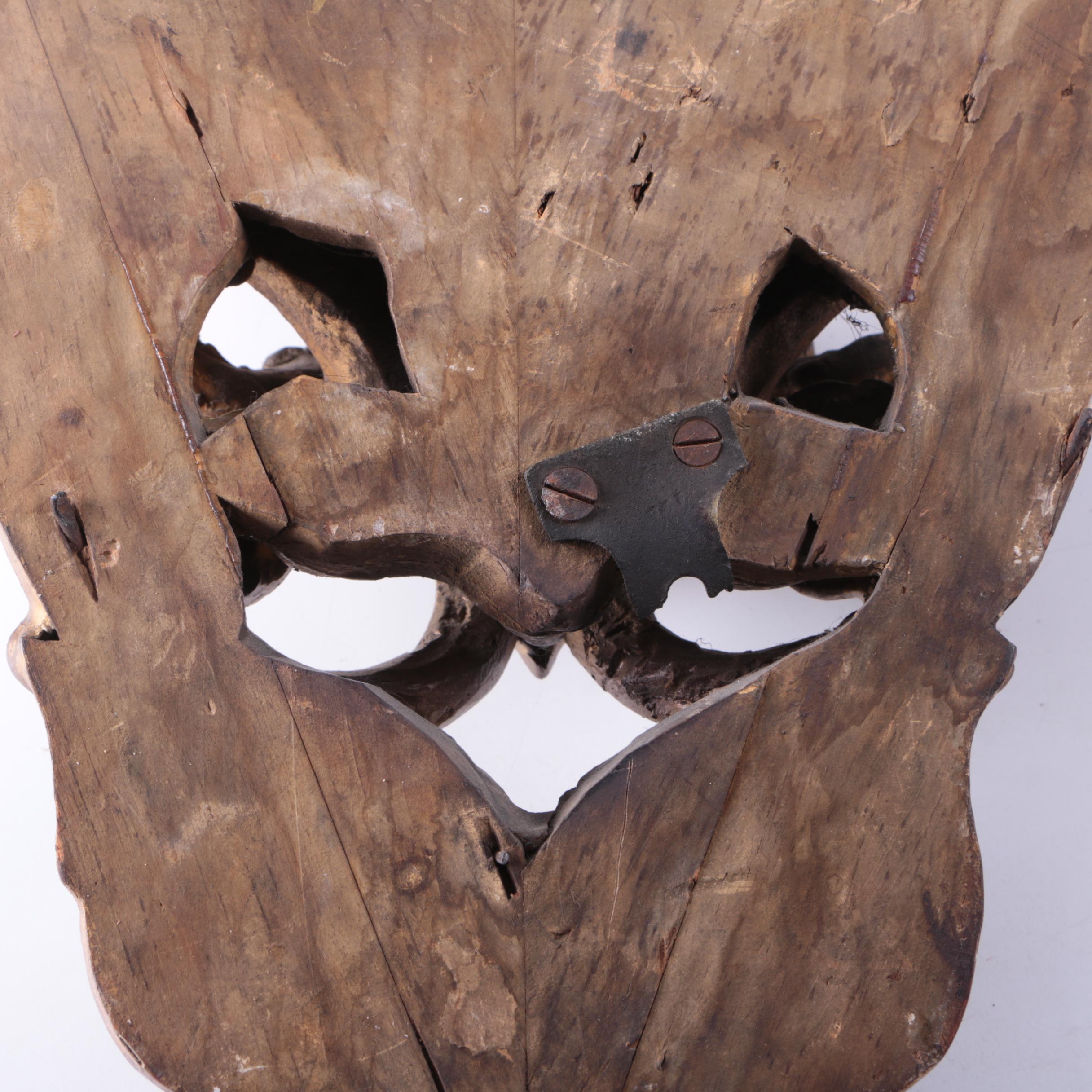 Antique Italian Baroque Gilt Wall Brackets