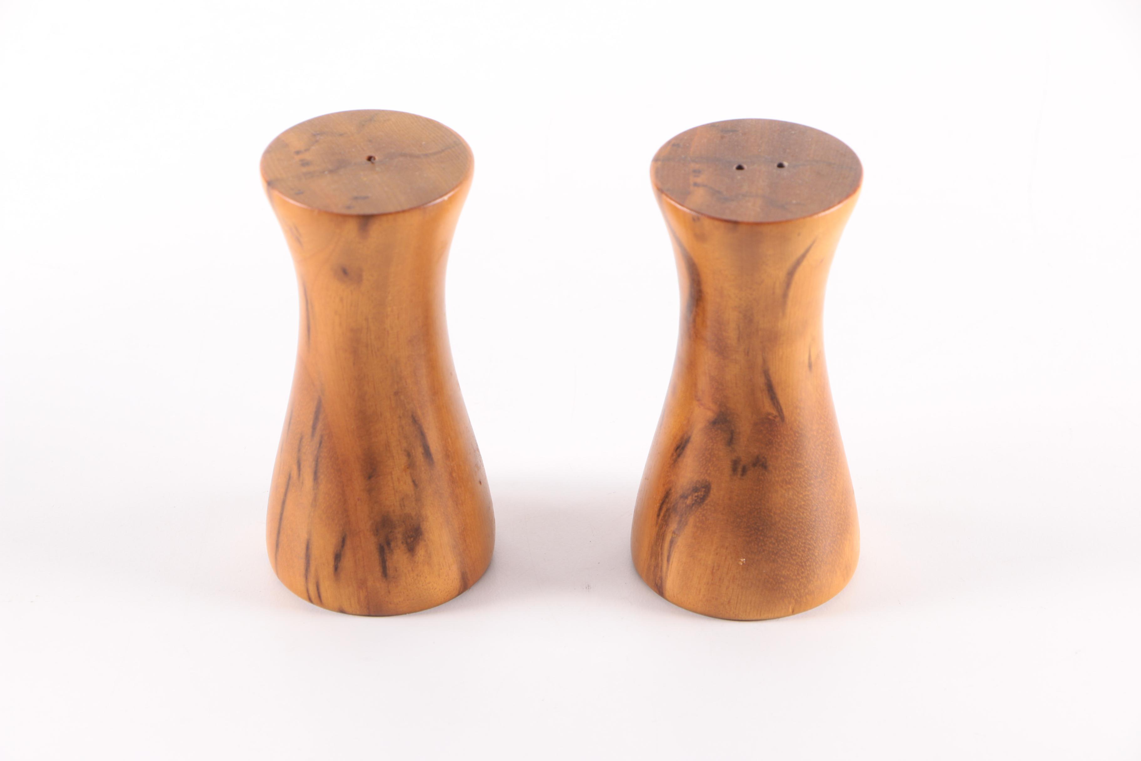 Olde Thompson Pepper Mill and Wooden Salt and Pepper Shakers