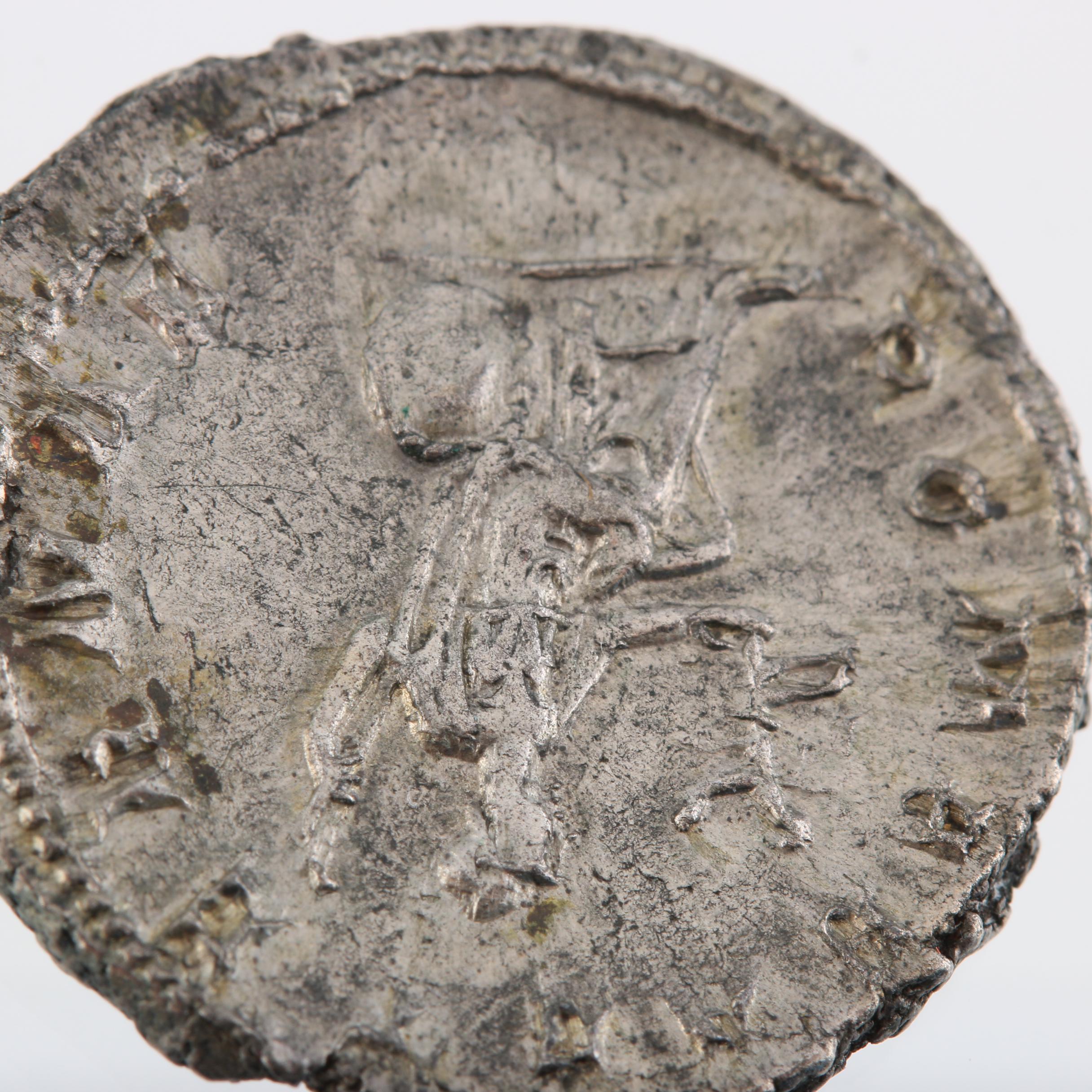 Ancient Roman Antoninianus Coin