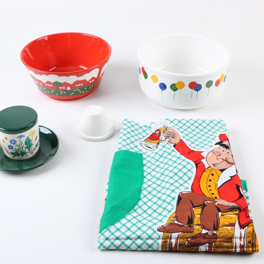 Waechtersbach Germany Holiday Tableware and Apron