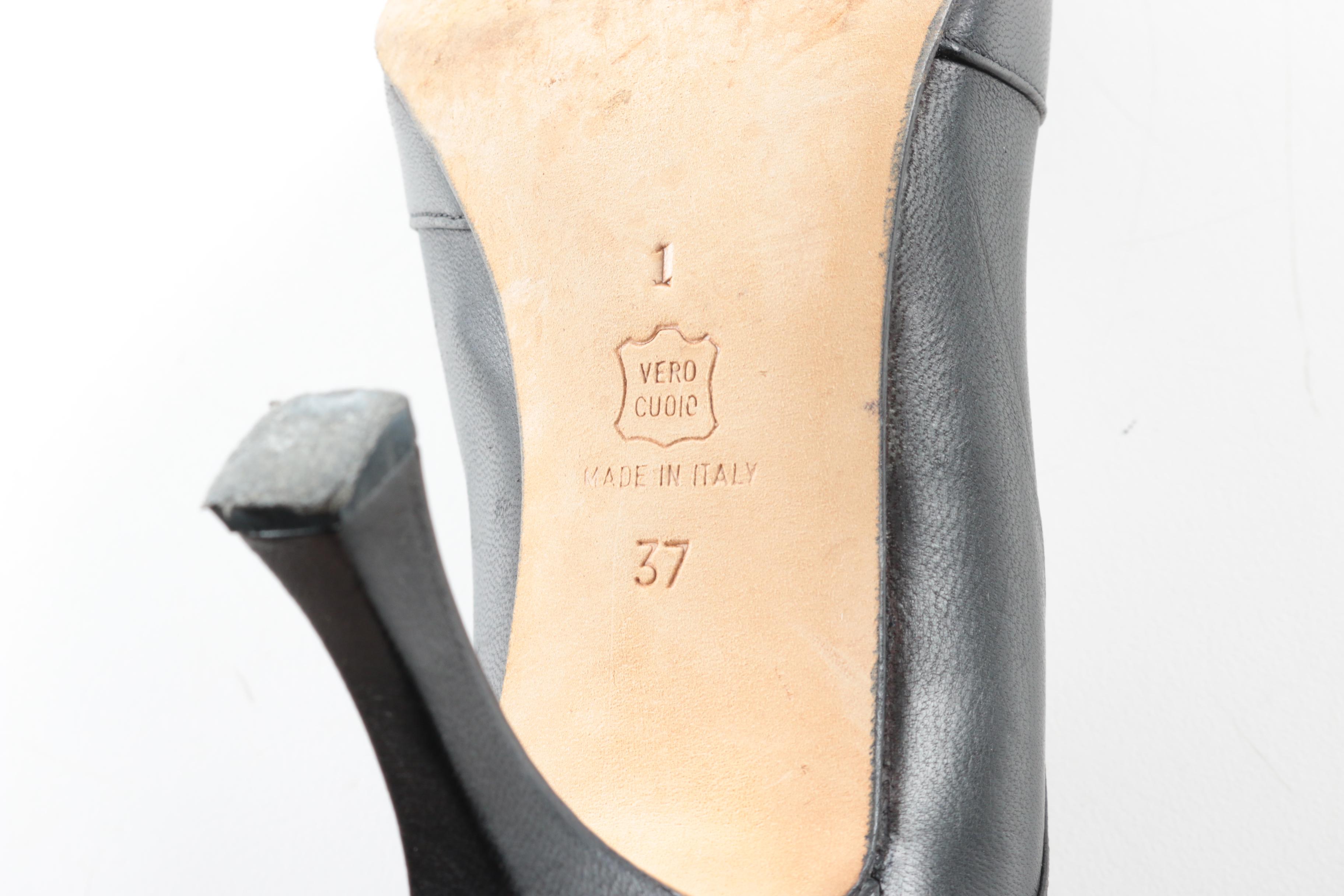 Manolo Blahnik Black Leather High-Heeled Shoes