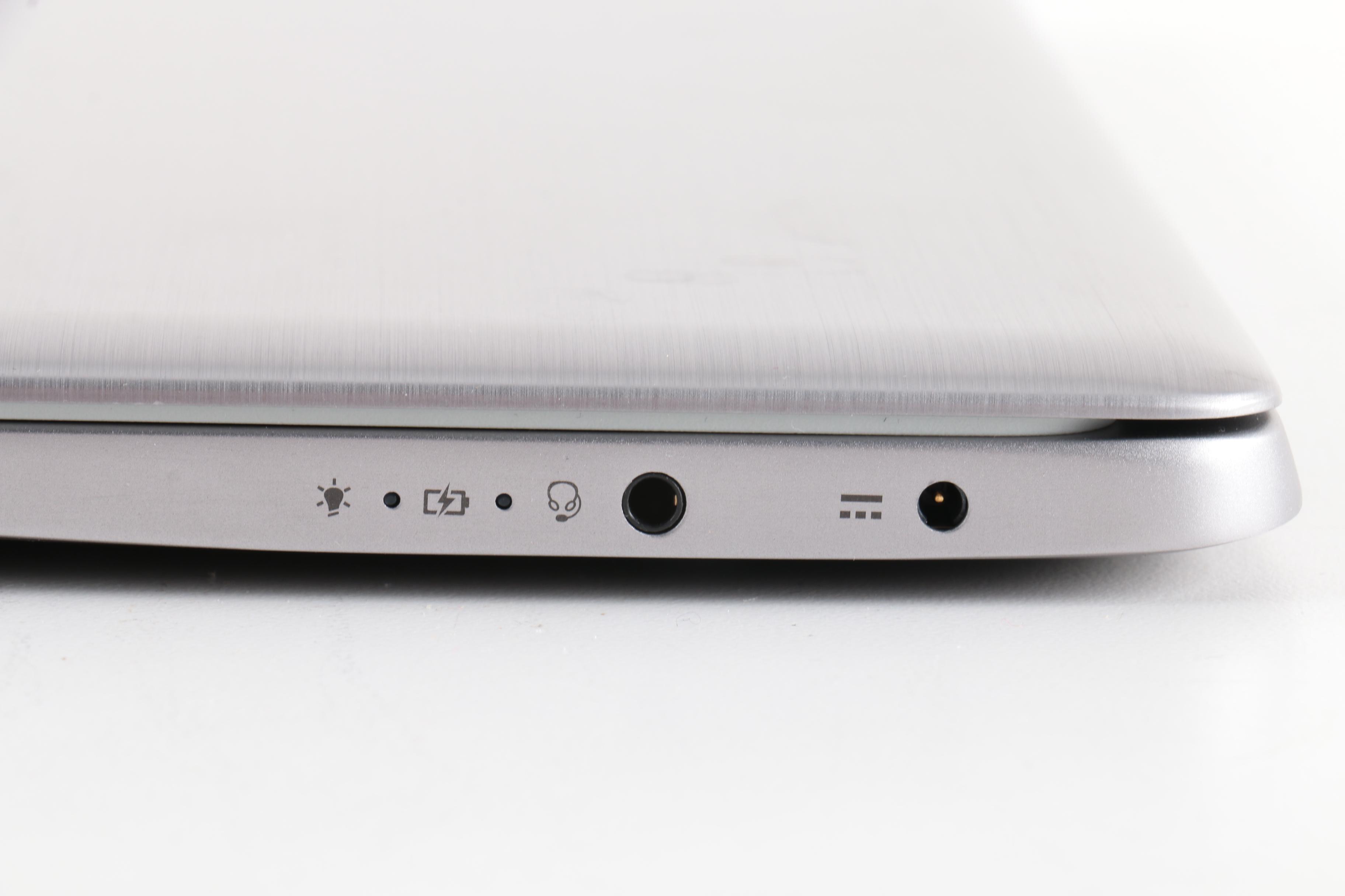 Acer CB3-431 Model Chromebook with Charger