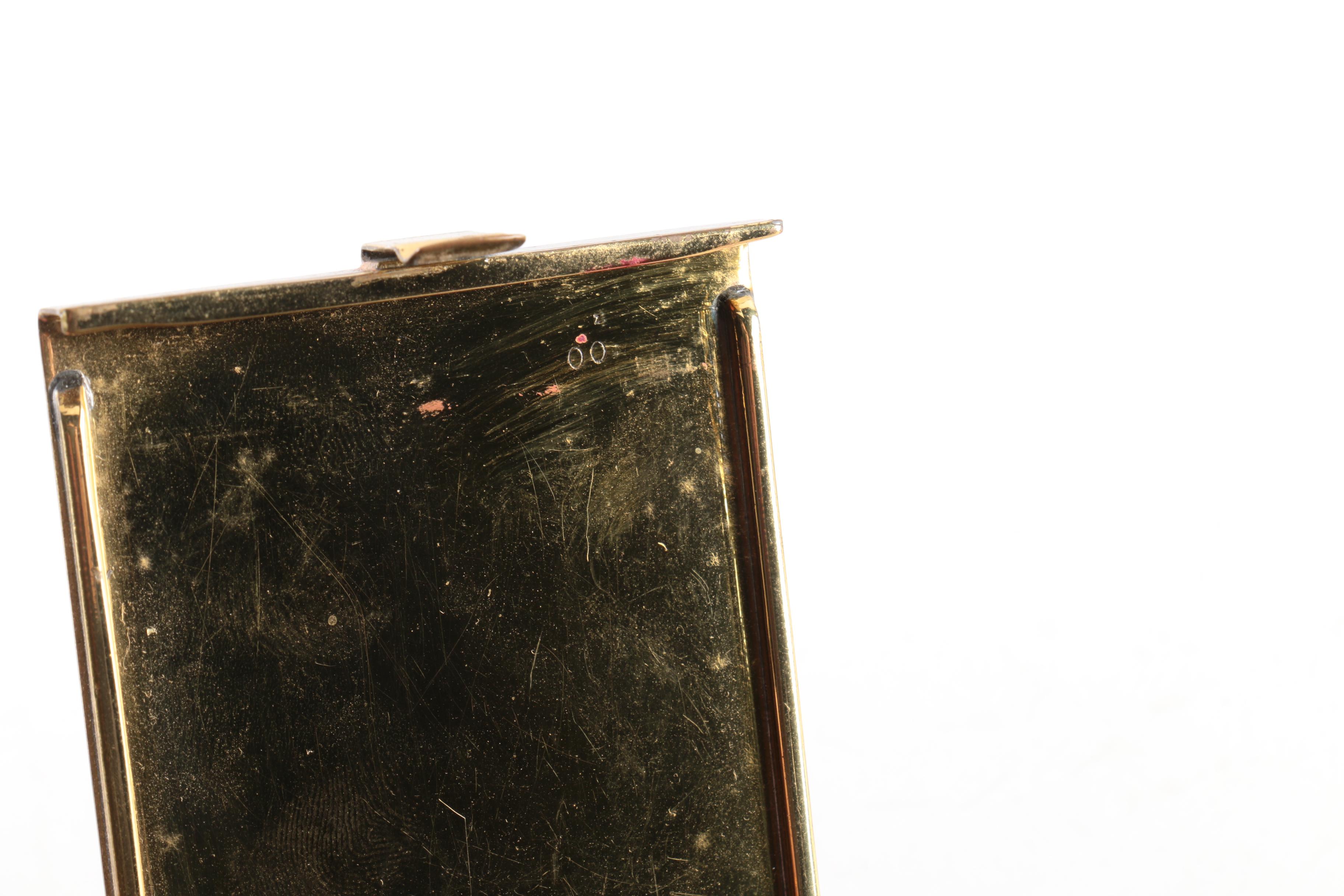 Brass Makeup Compact With Two-Tone Brown Web Pattern Cover and Mesh Chain