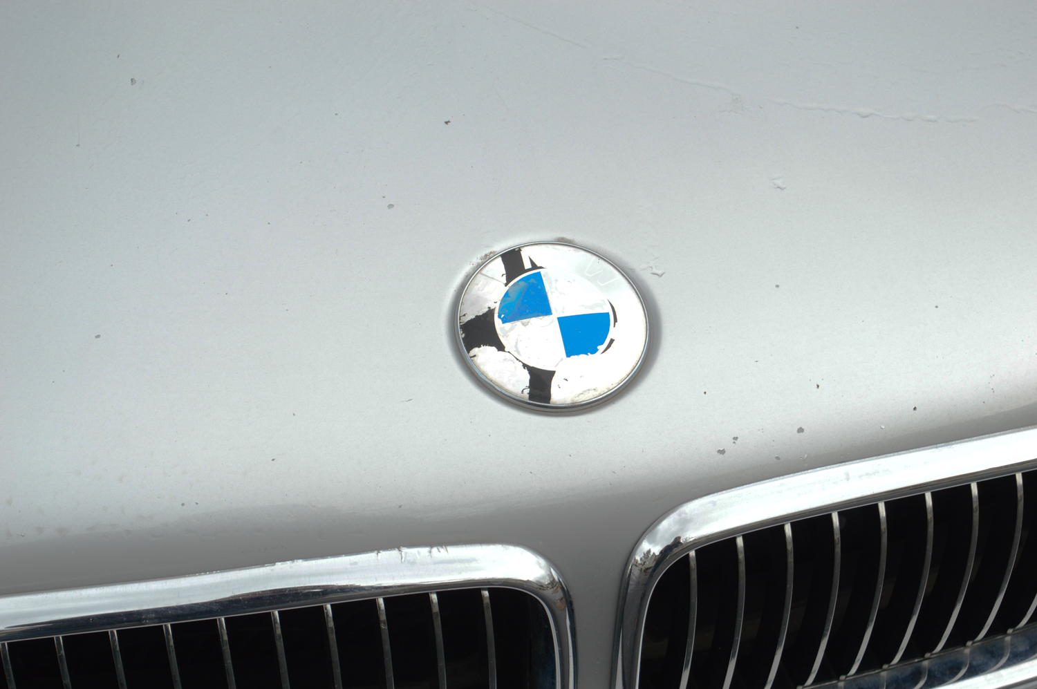 2000 BMW 740iL Luxury Sedan