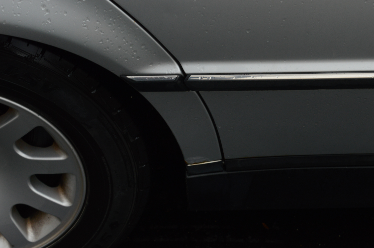 2000 BMW 740iL Luxury Sedan