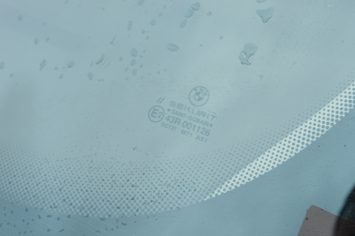 2000 BMW 740iL Luxury Sedan