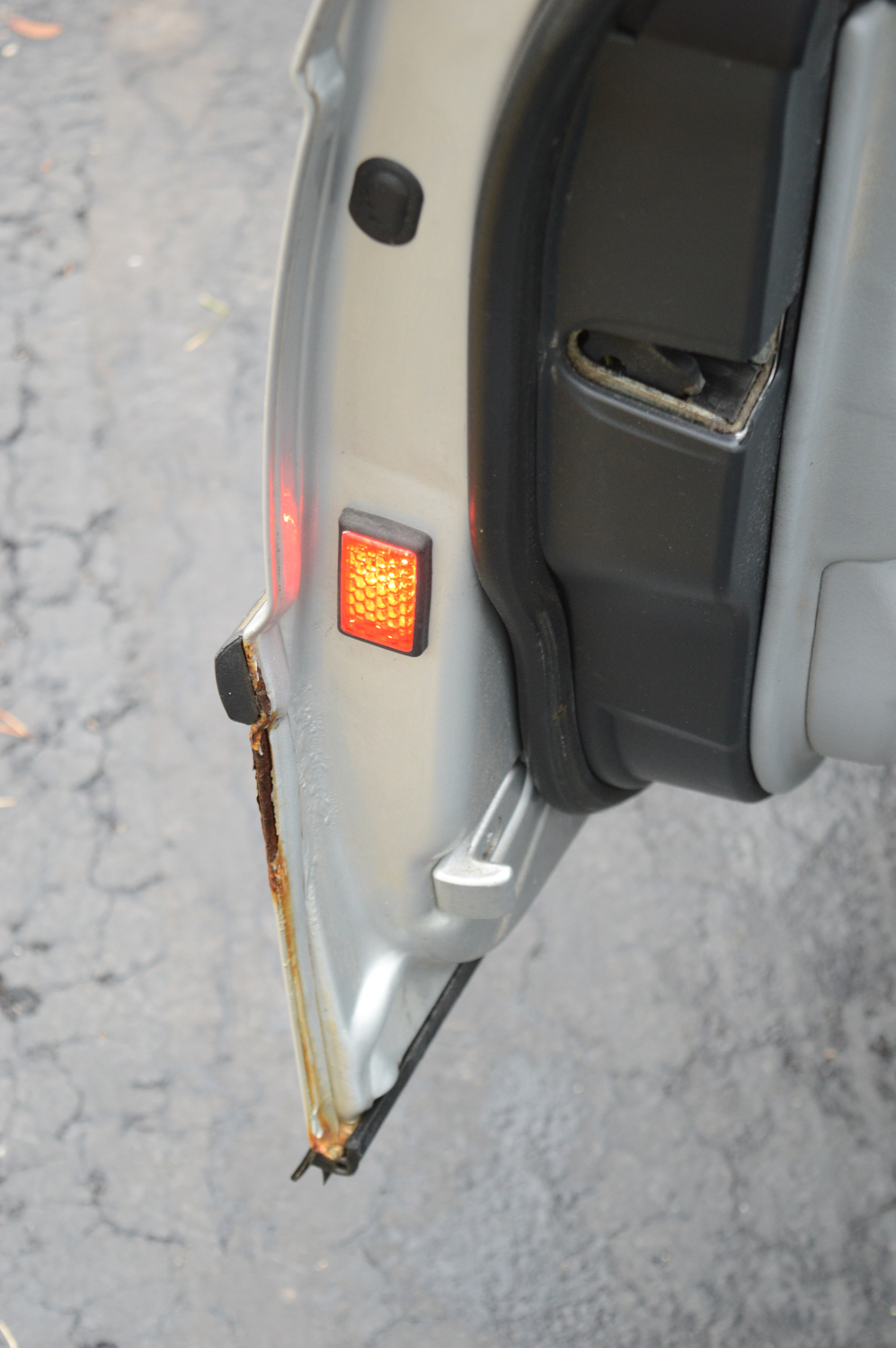 2000 BMW 740iL Luxury Sedan