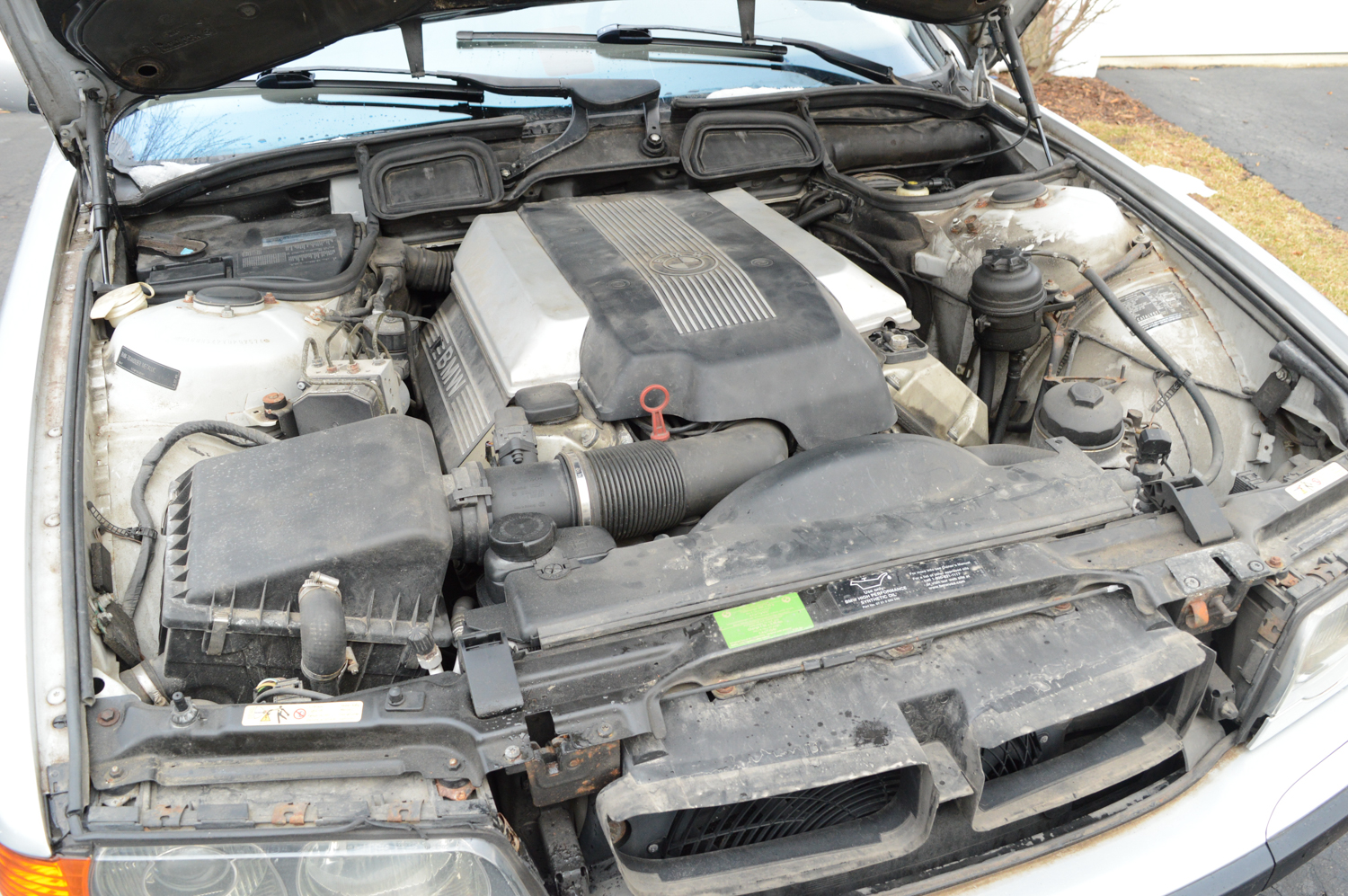 2000 BMW 740iL Luxury Sedan