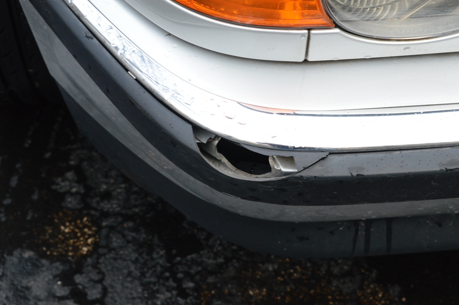 2000 BMW 740iL Luxury Sedan