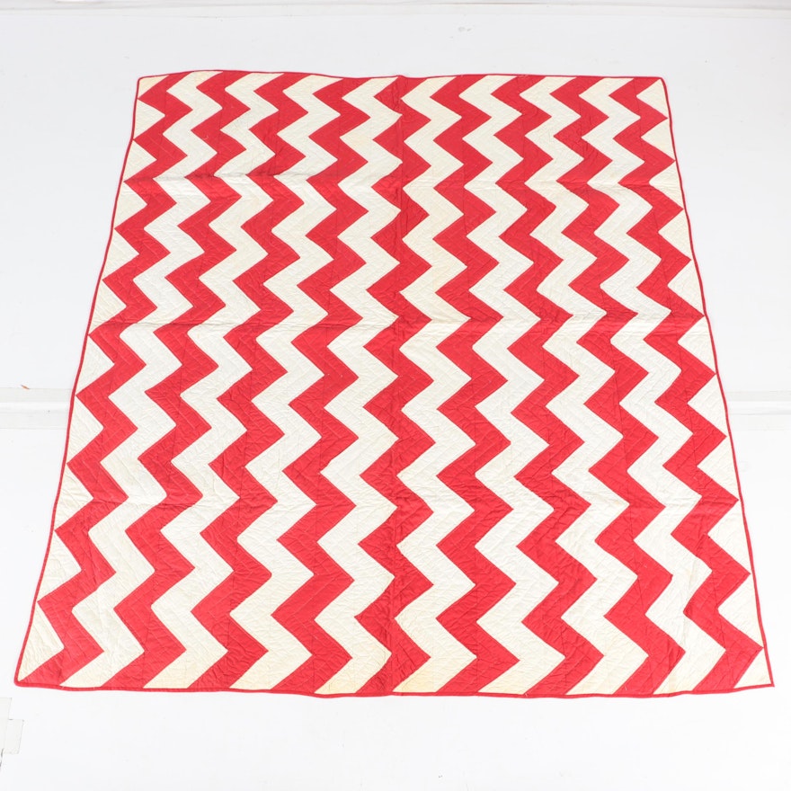Vintage Handcrafted Red and White "Zigzag" Quilt