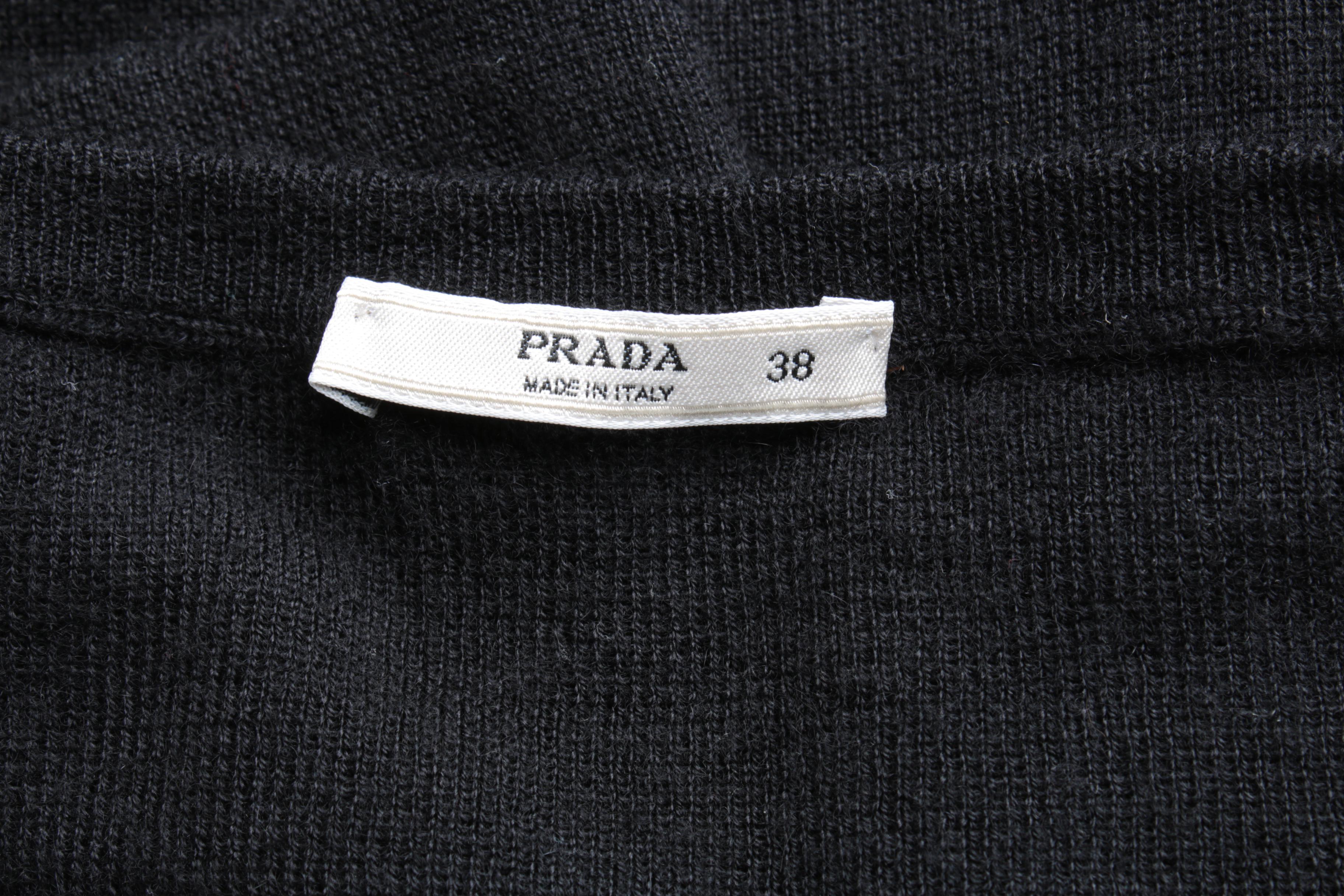 Women's Prada Black Cashmere and Silk Blend V-Neck Sweater