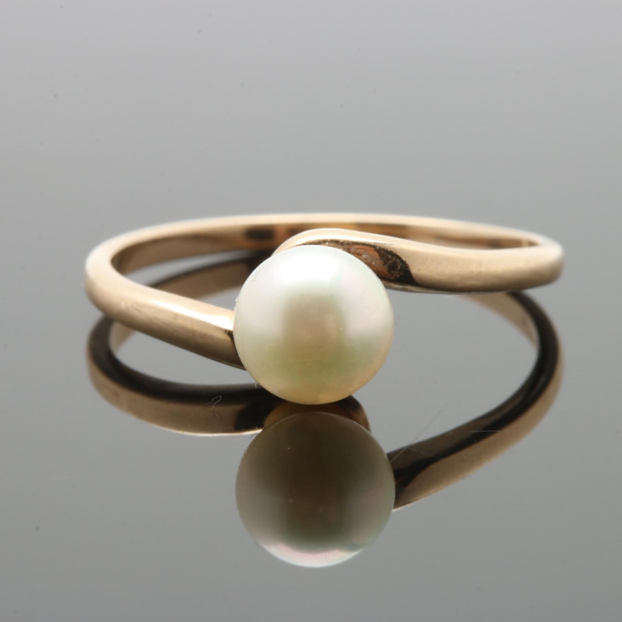 14K Yellow Gold Cultured Pearl Ring