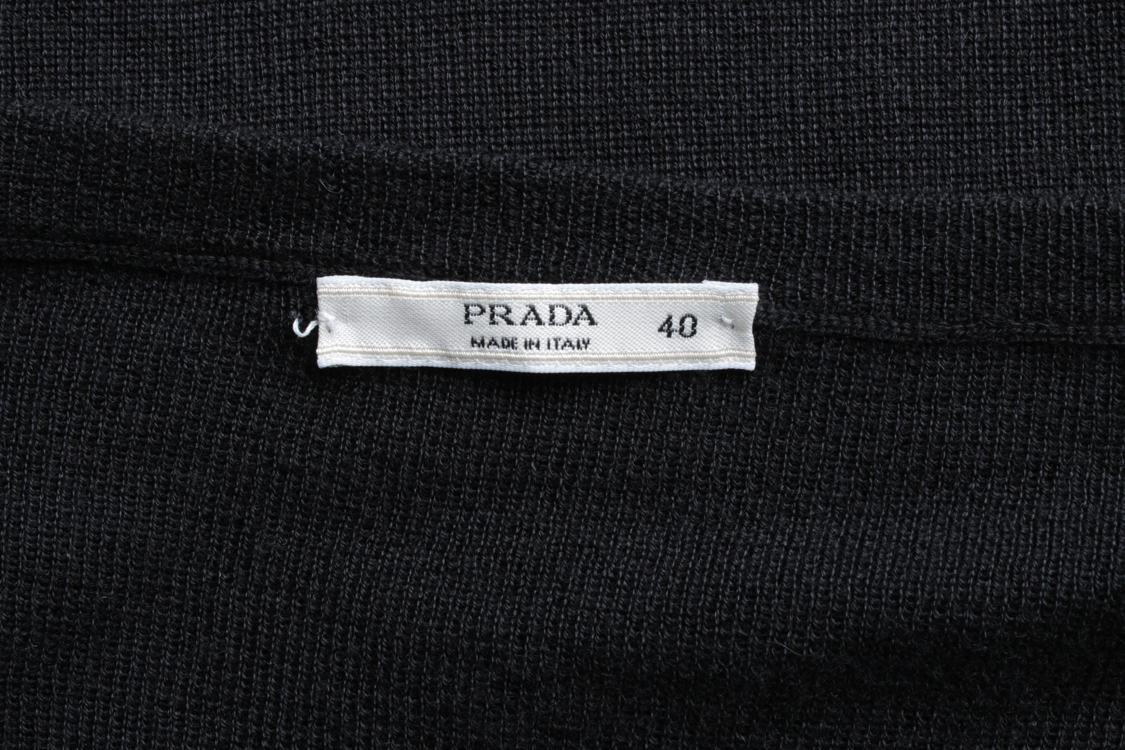 Women's Prada Black Cashmere and Silk Blend V-Neck Sweater