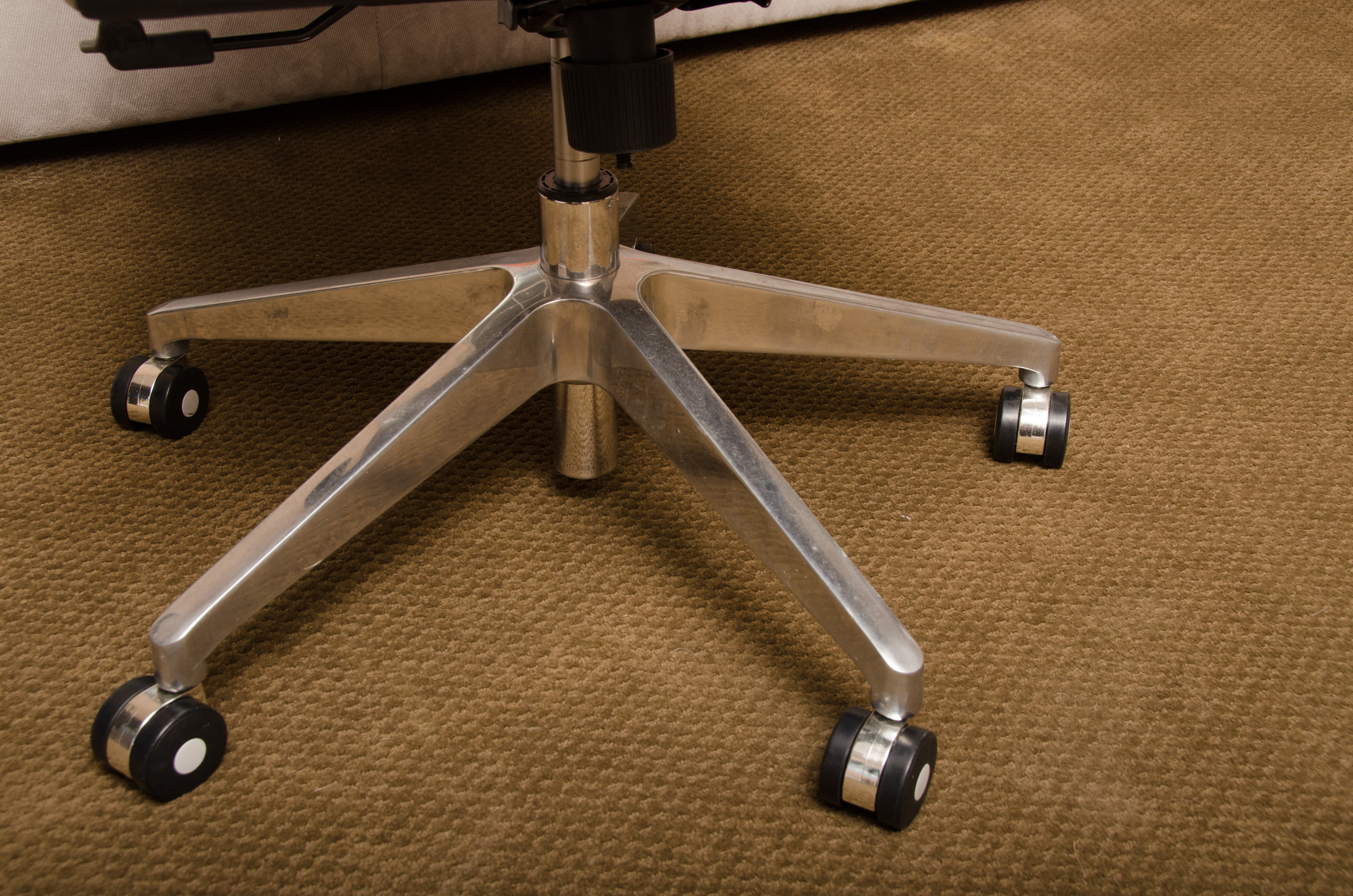 Contemporary Faux Leather Rolling Office Chair by Jesper Office