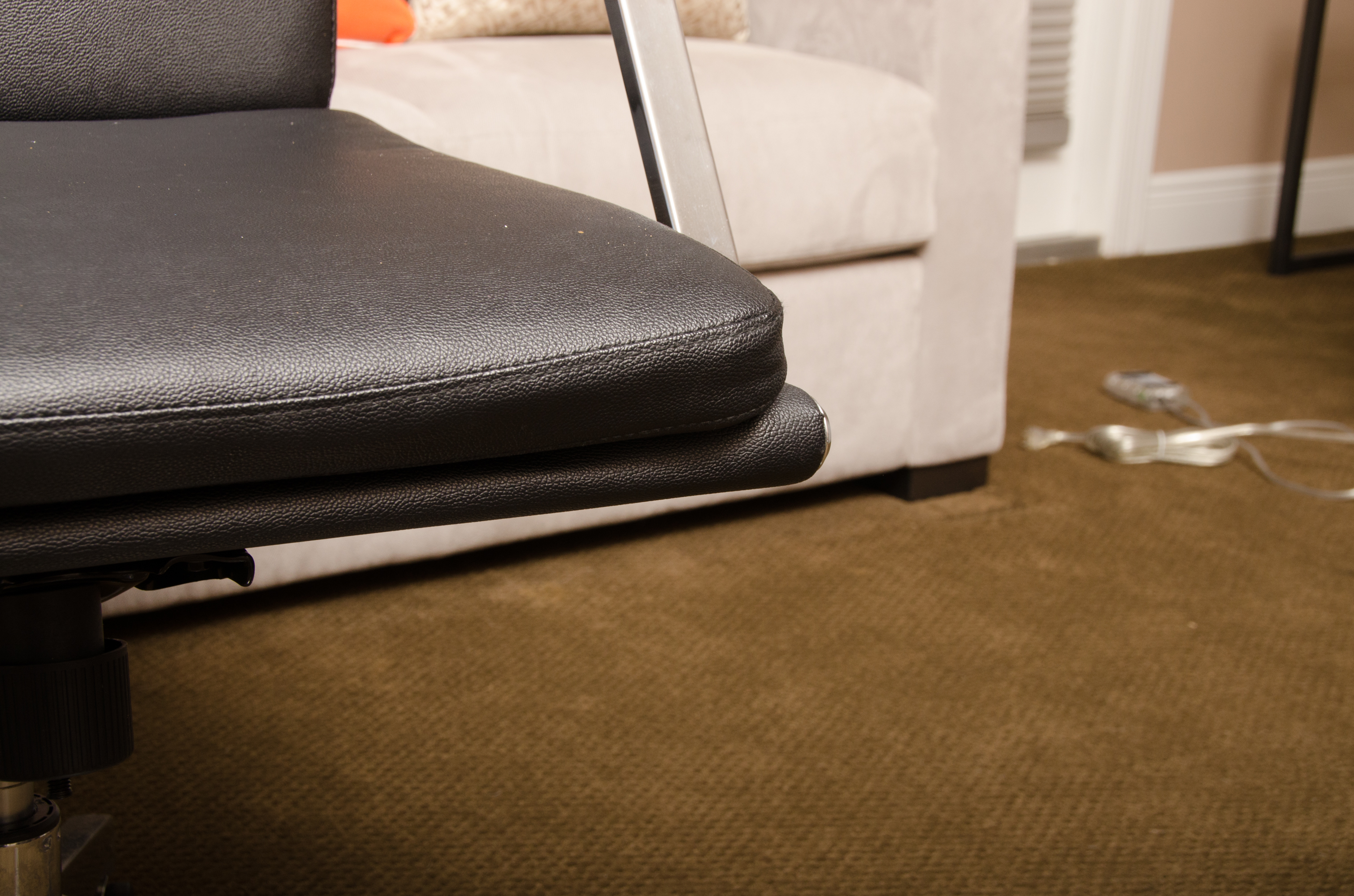 Contemporary Faux Leather Rolling Office Chair by Jesper Office