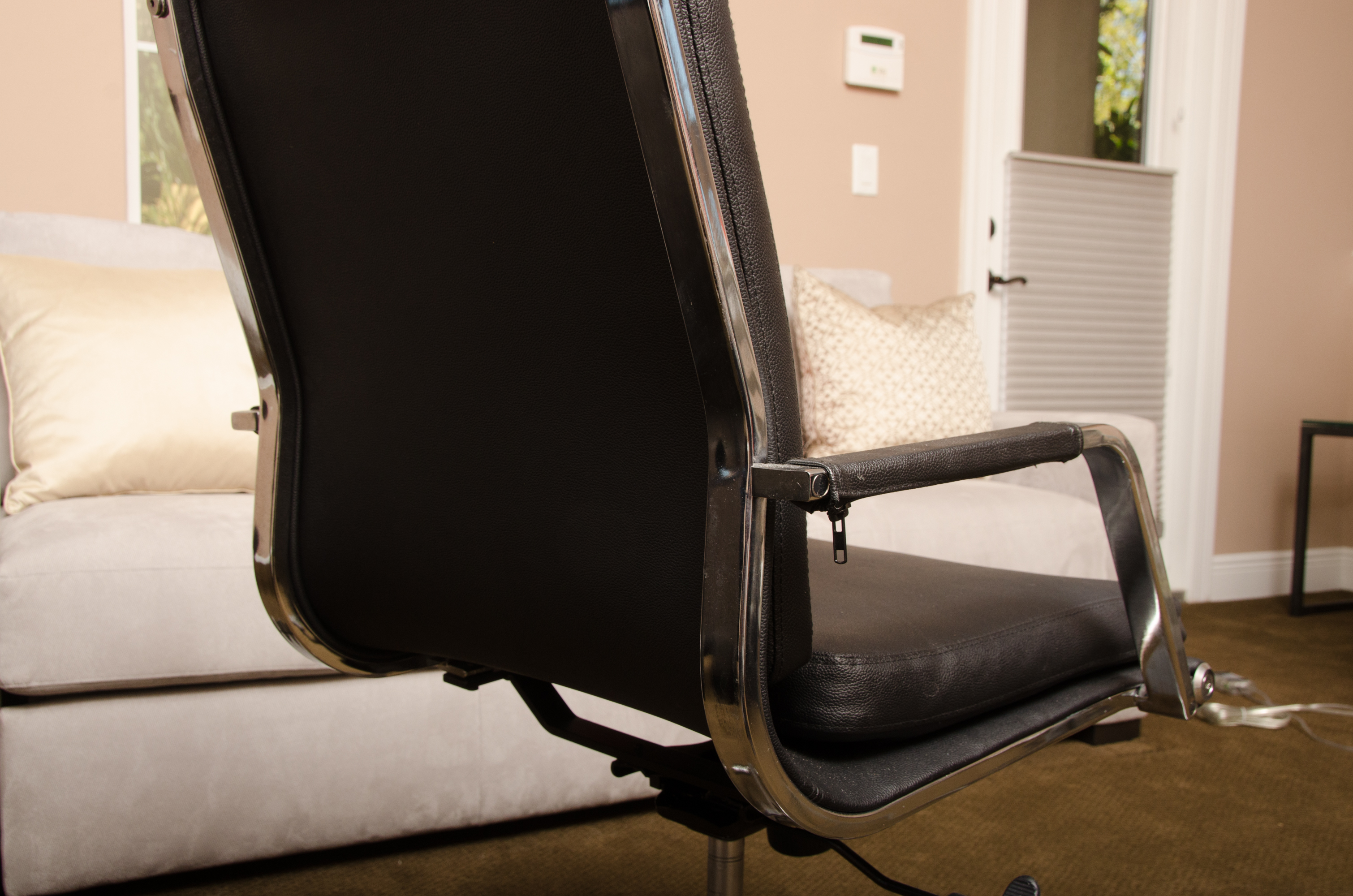 Contemporary Faux Leather Rolling Office Chair by Jesper Office