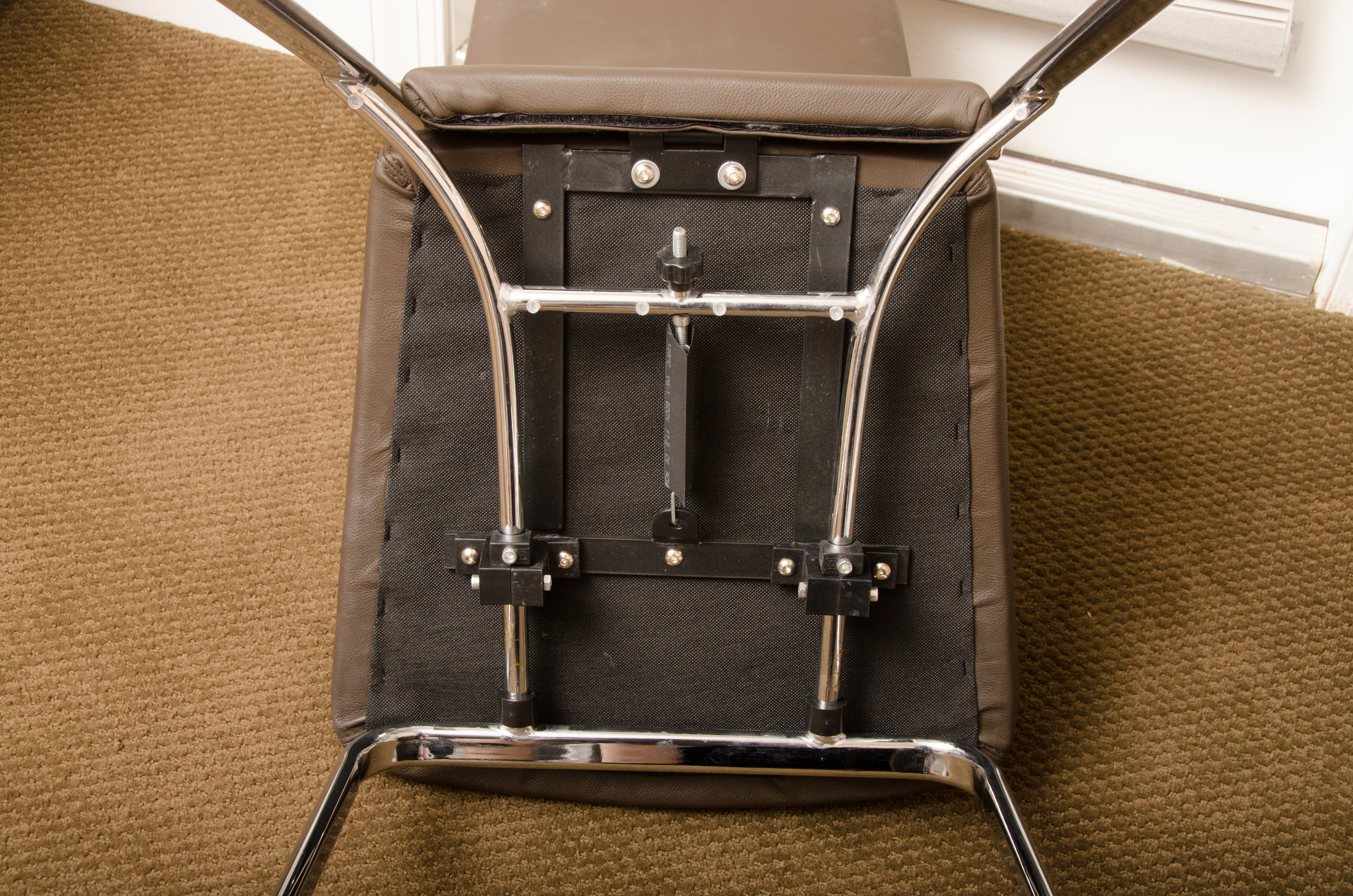 Modern Style High Back Chair with Side Table