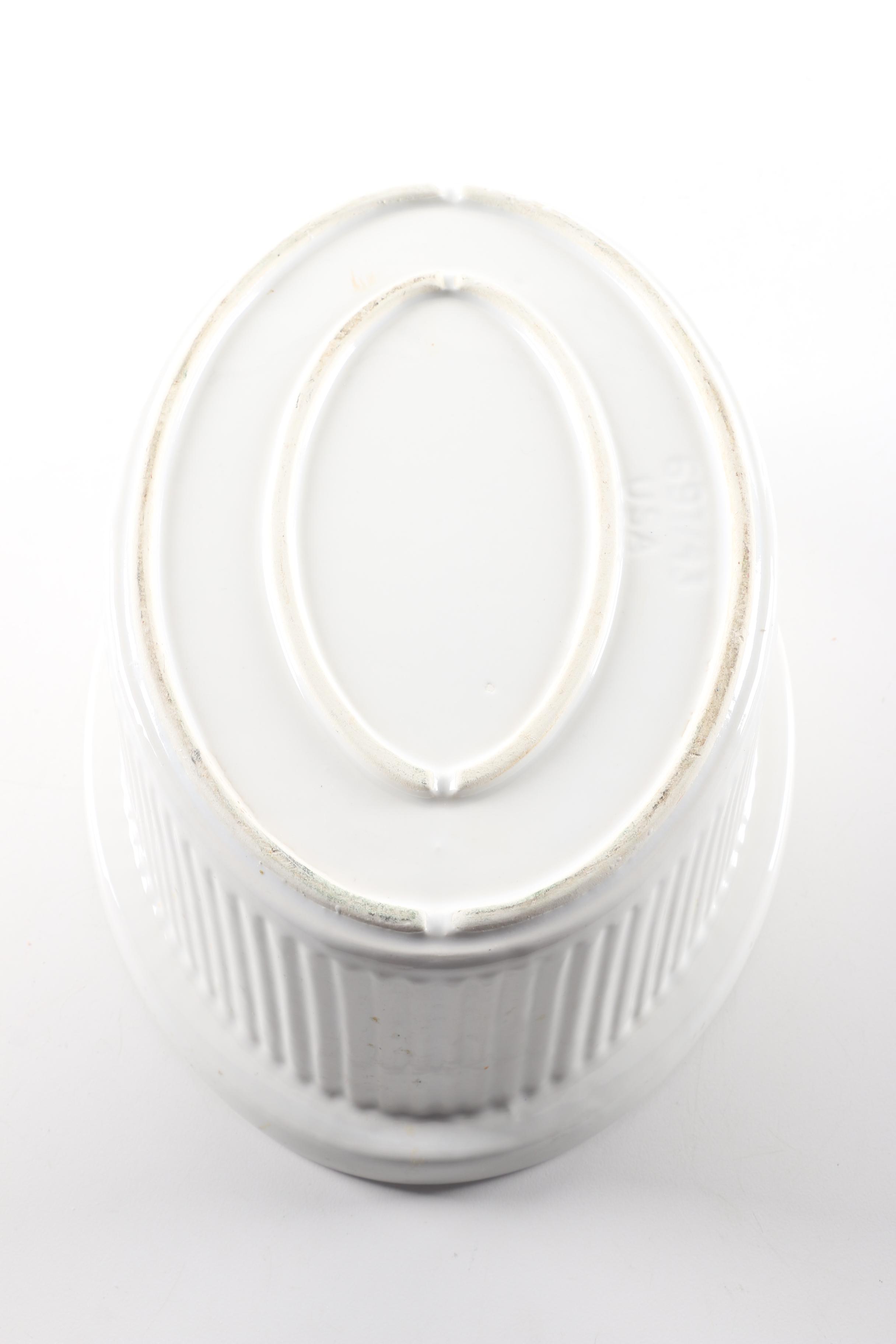 Marsh Industries Duck Baker and Artis Porcelain Ramekins