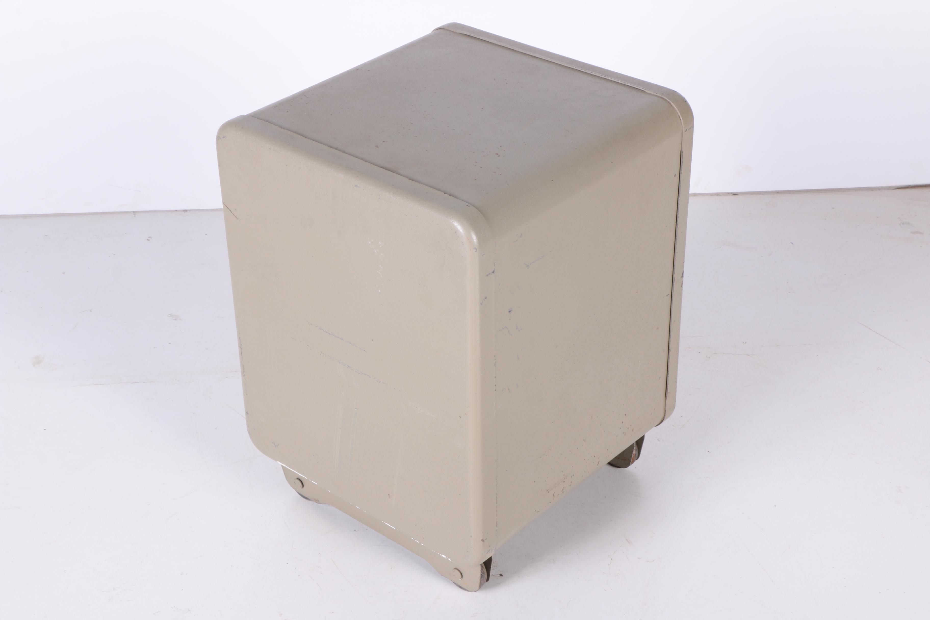 Vintage Sentry Fire Resistant Combination Safe