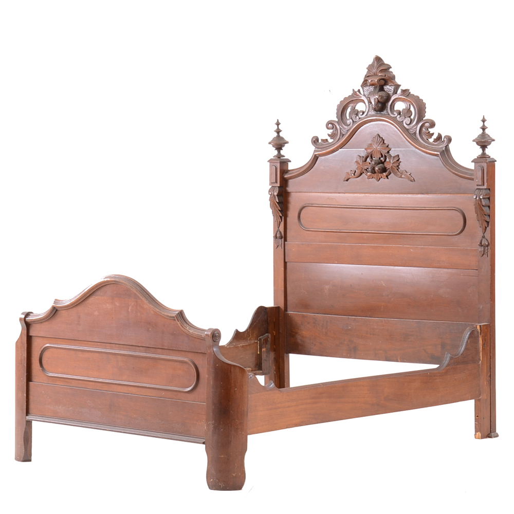 Antique Victorian Full-Size Walnut Bed