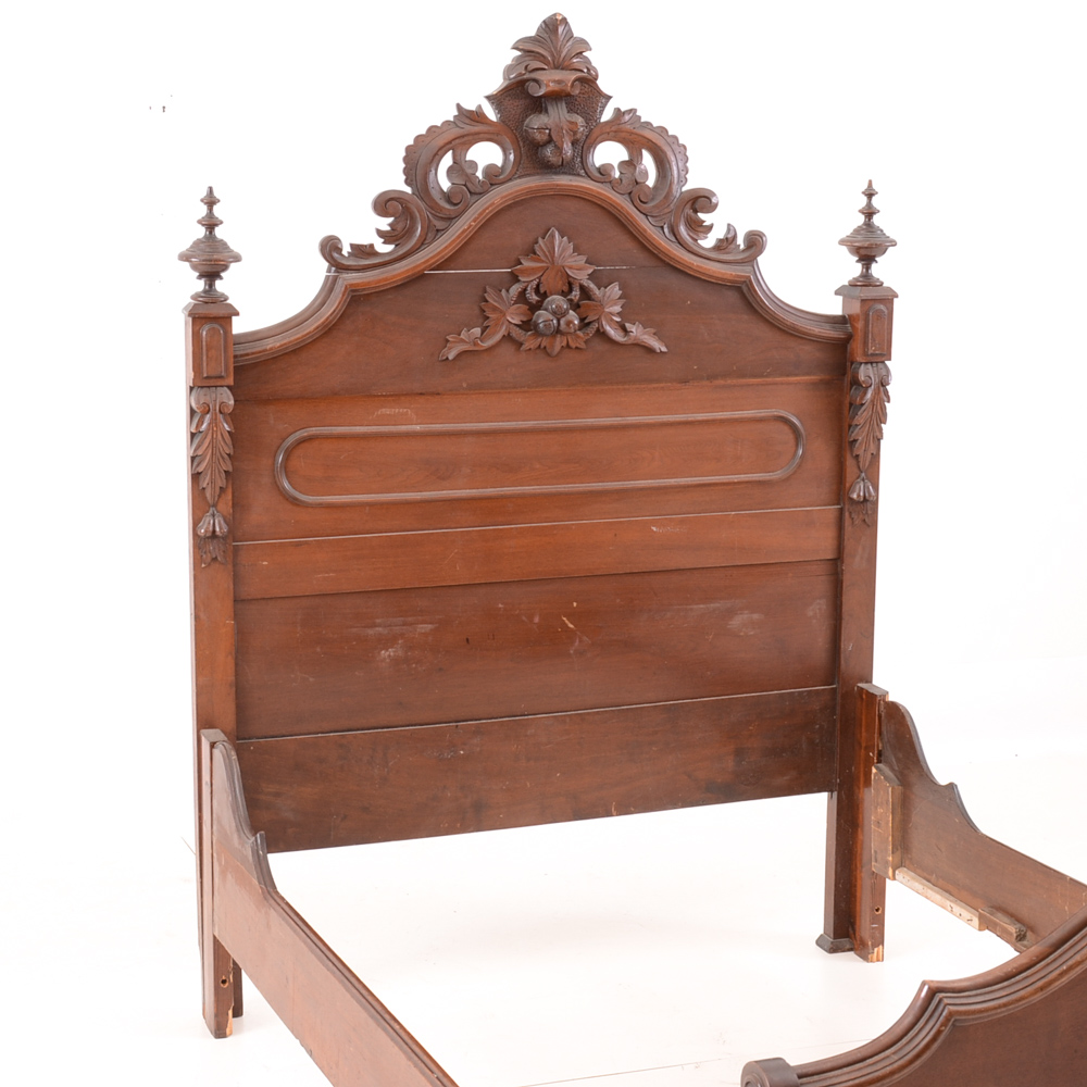 Antique Victorian Full-Size Walnut Bed