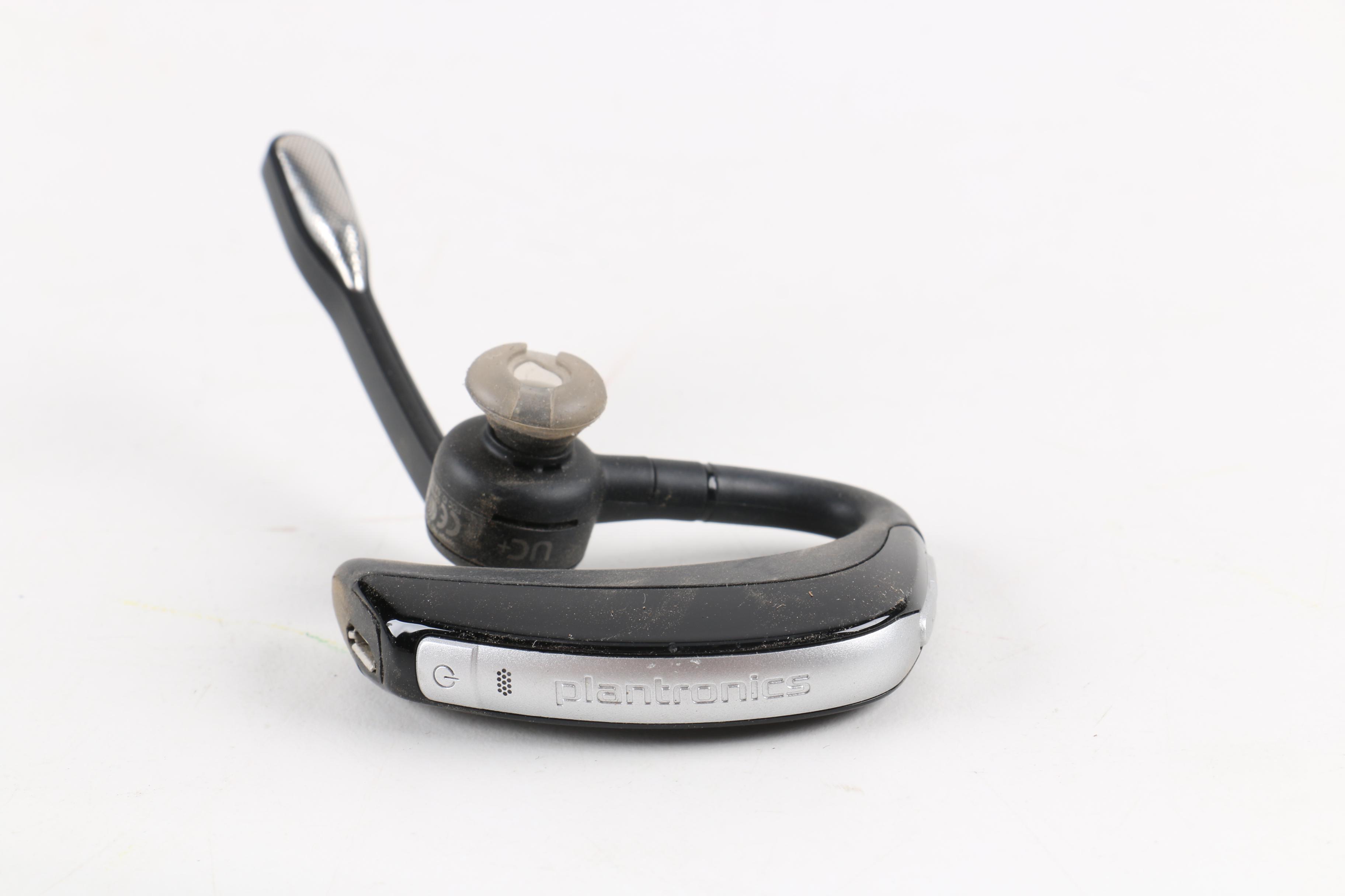 Platronics Voyager PRO UC v2 Bluetooth Wireless Headset