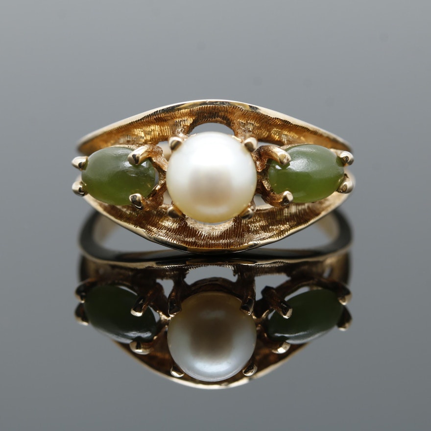 10K Yellow Gold Cultured Pearl and Nephrite Ring
