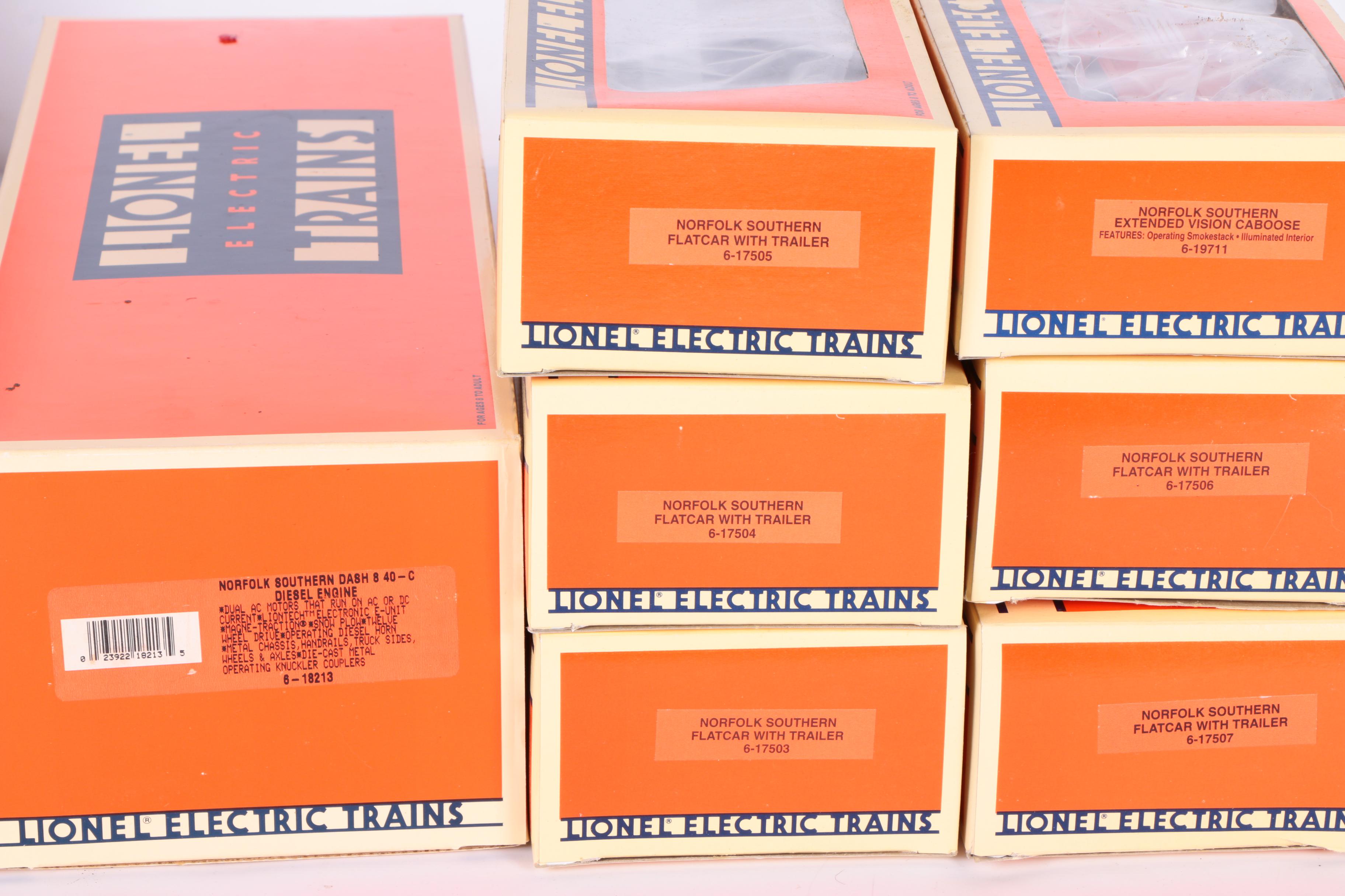 Lionel Norfolk Southern Dash-8 Diesel Intermodal Train Set