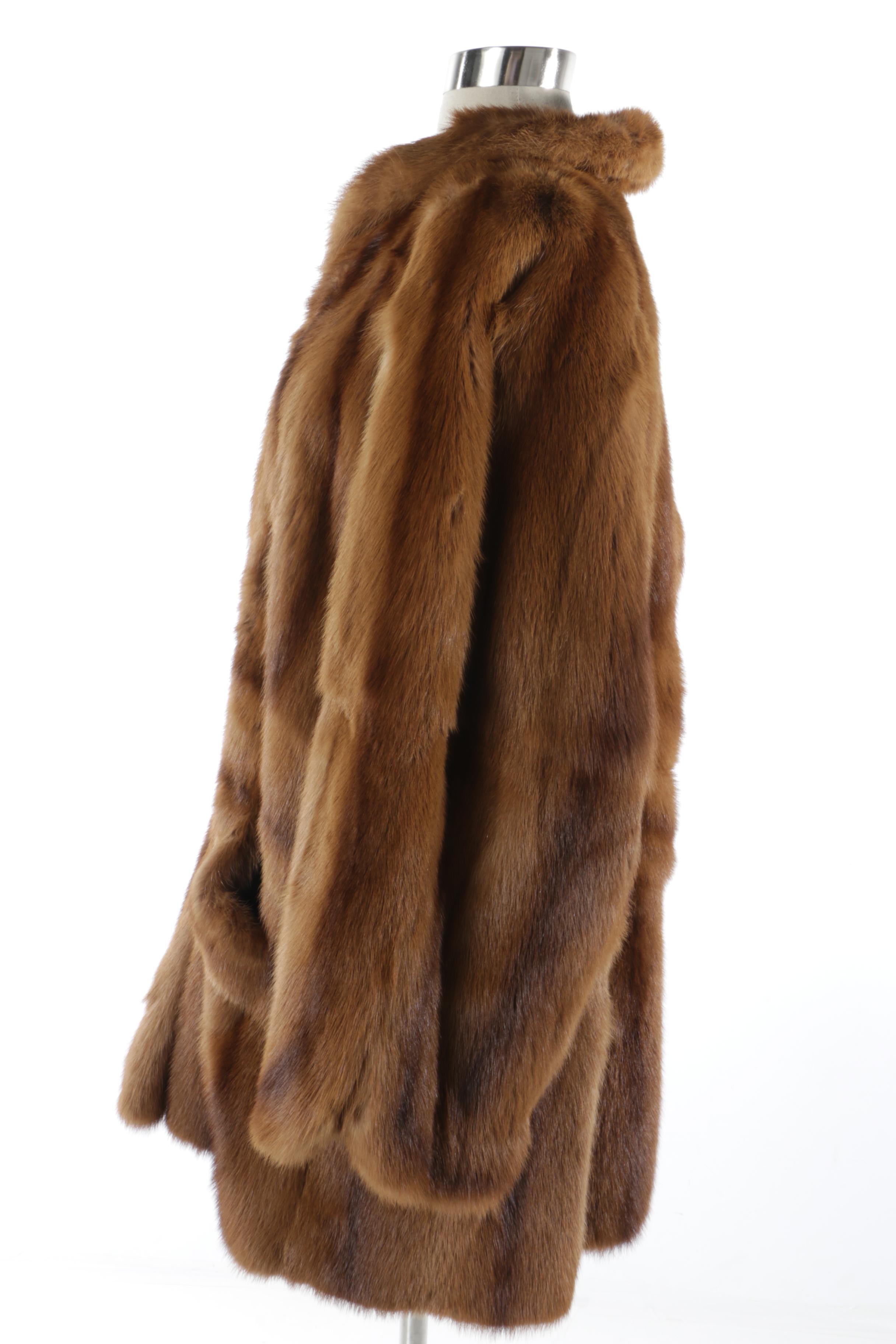 Women's Dyed Muskrat Fur Coat