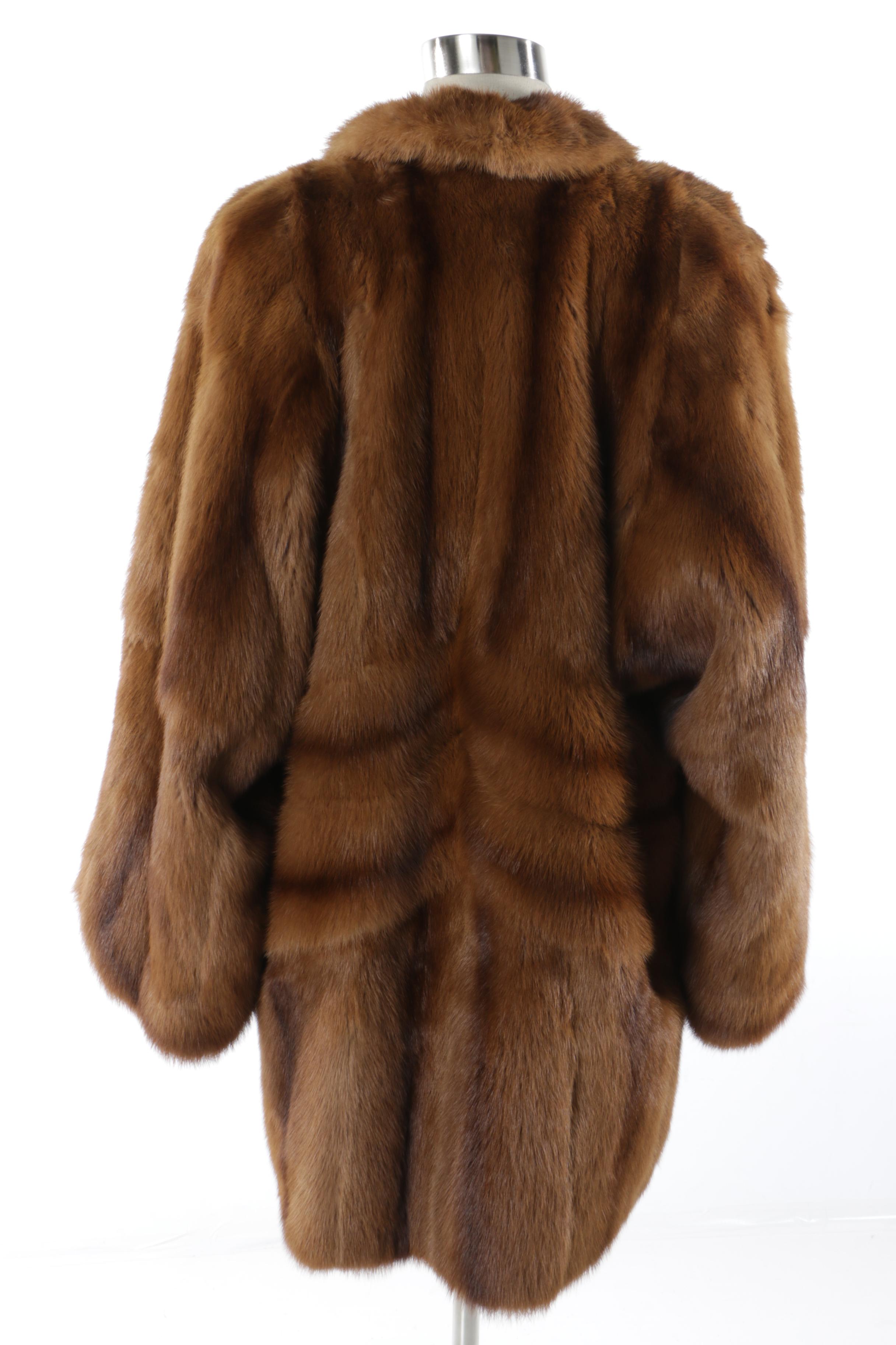 Women's Dyed Muskrat Fur Coat