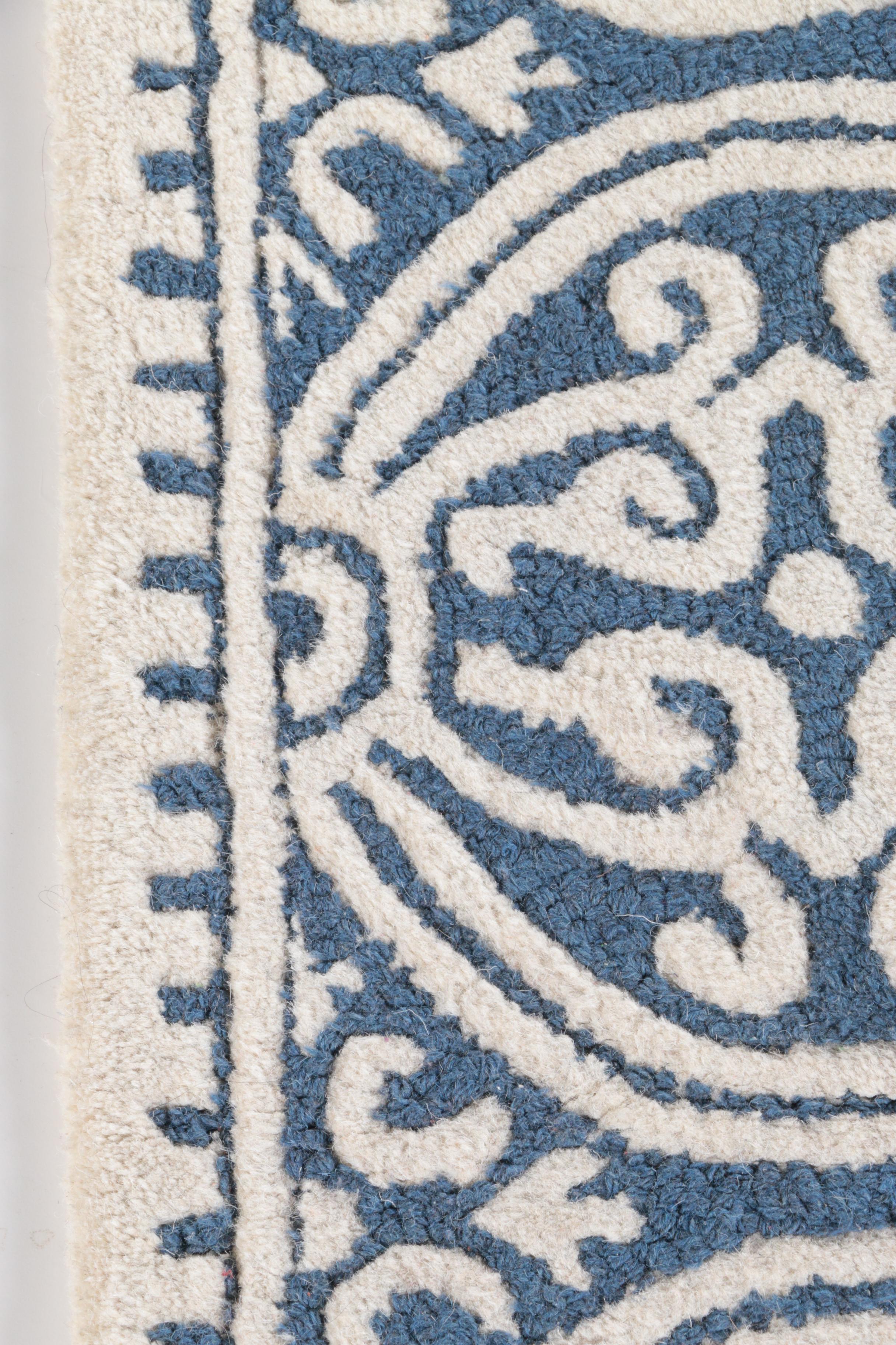 Tufted Indian "Cambridge" Wool Accent Rug by Safavieh