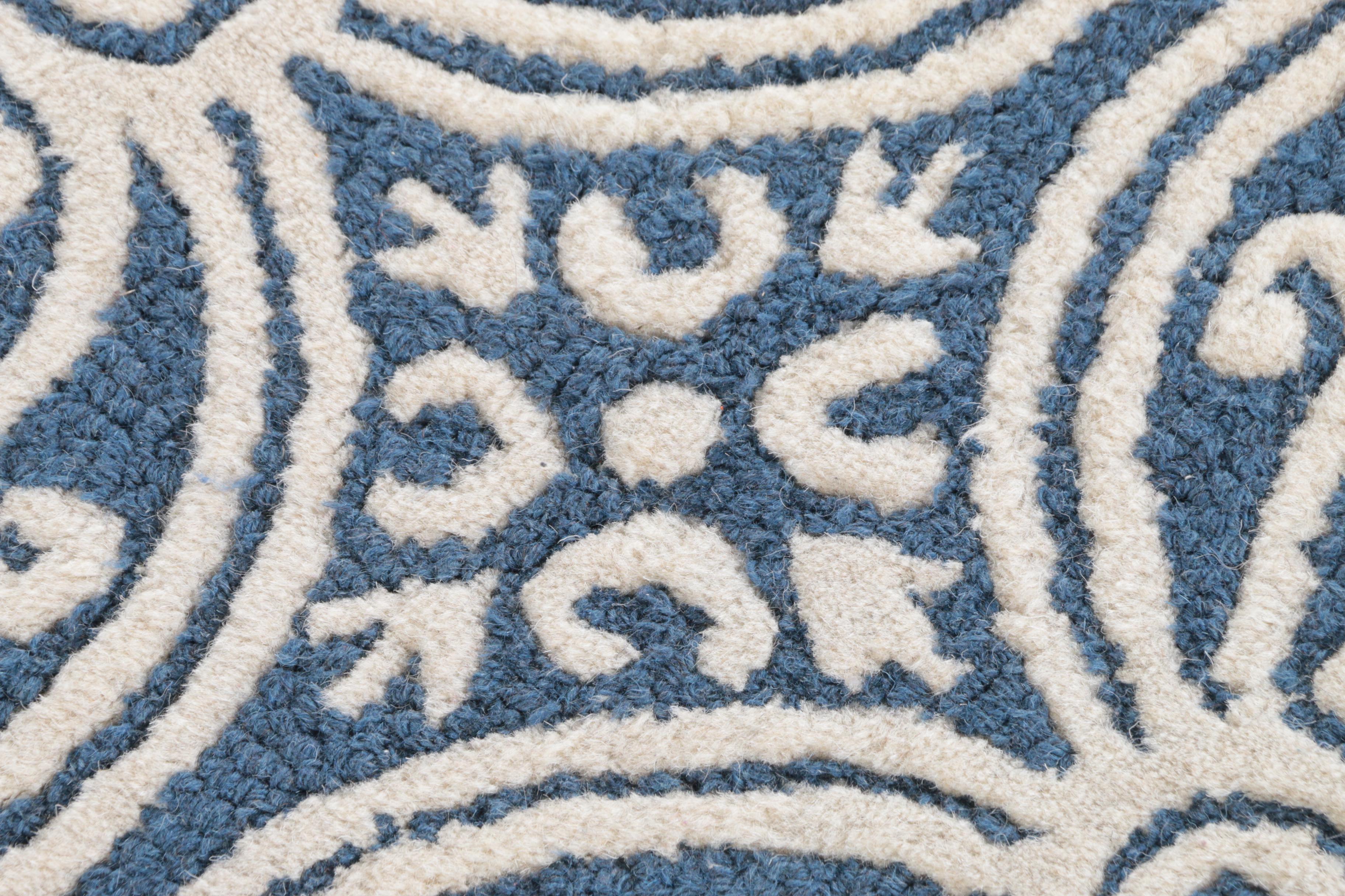 Tufted Indian "Cambridge" Wool Accent Rug by Safavieh