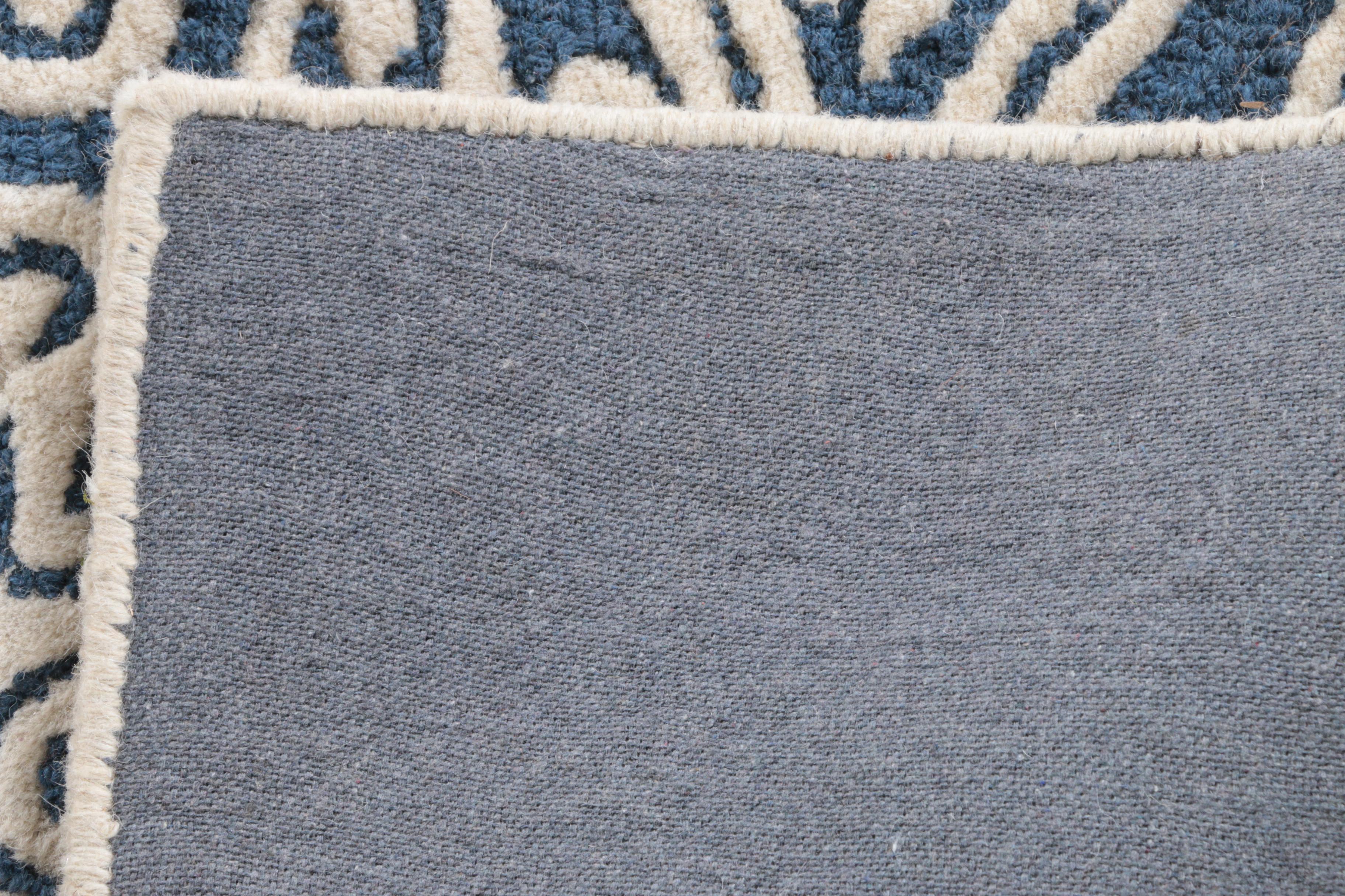 Tufted Indian "Cambridge" Wool Accent Rug by Safavieh