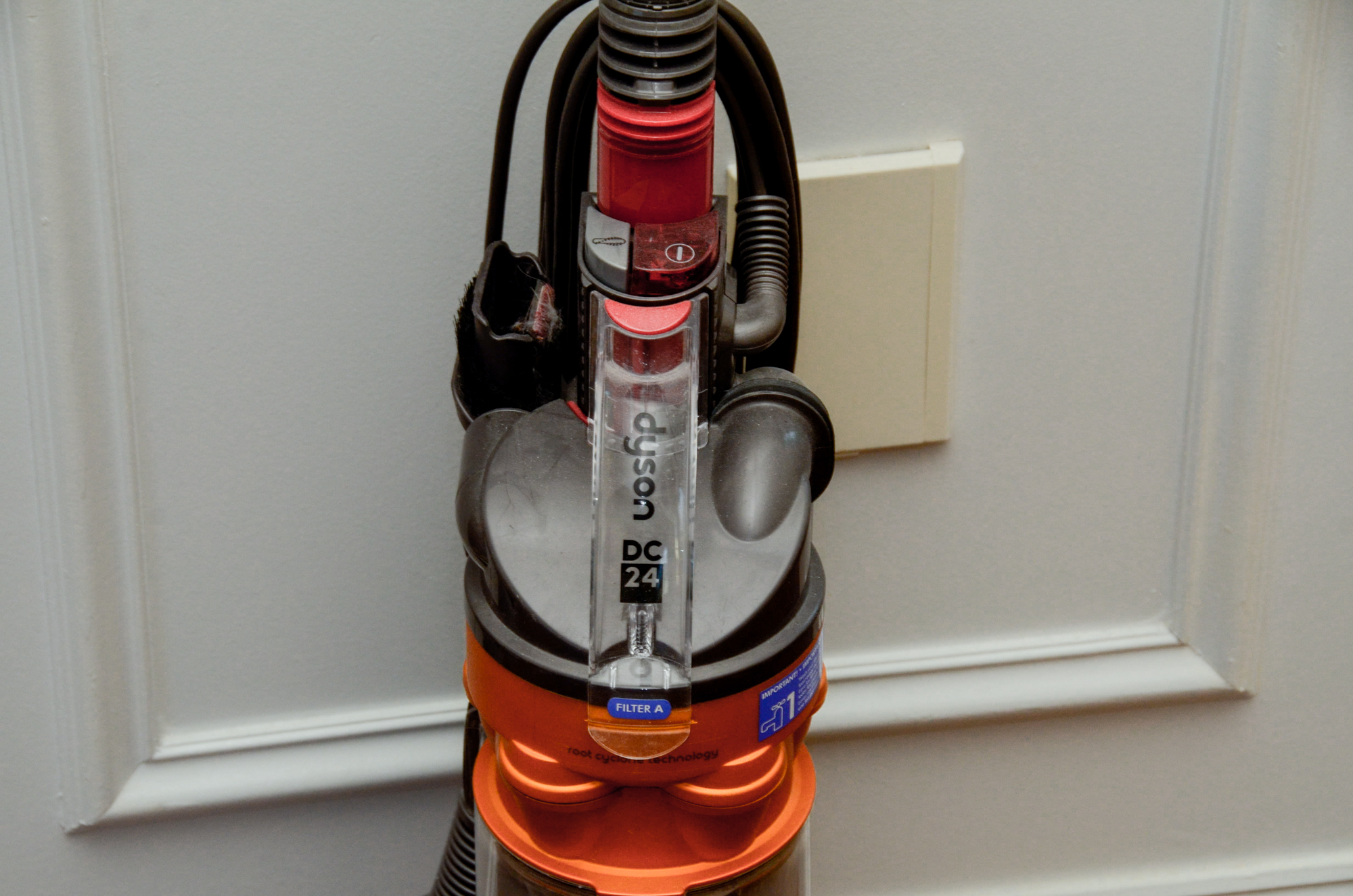 Dyson DC24 Upright Ball Vacuum Cleaner