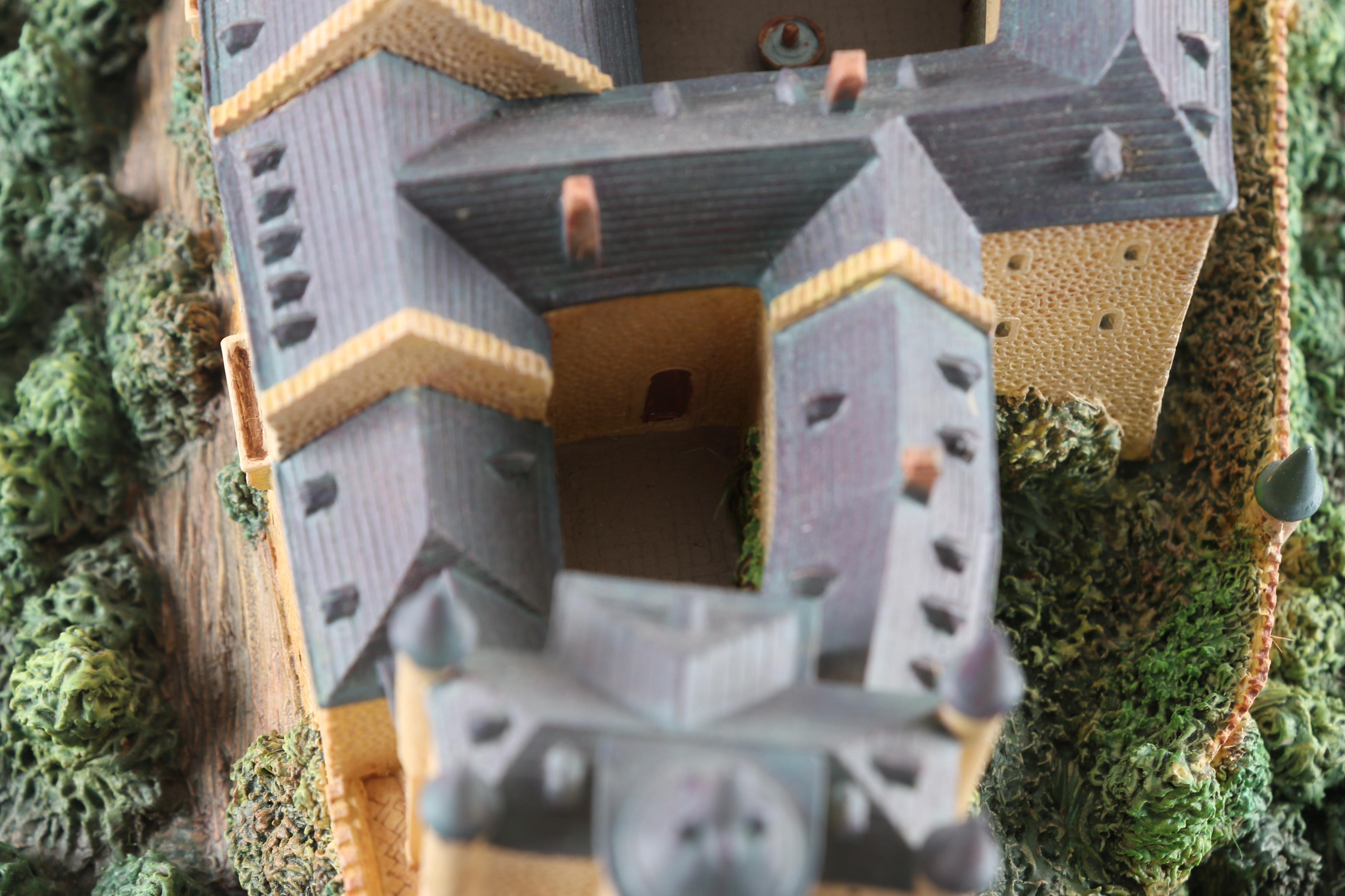 1995 Lenox Porcelain "Alcazar de Segovia" Castle Figurine