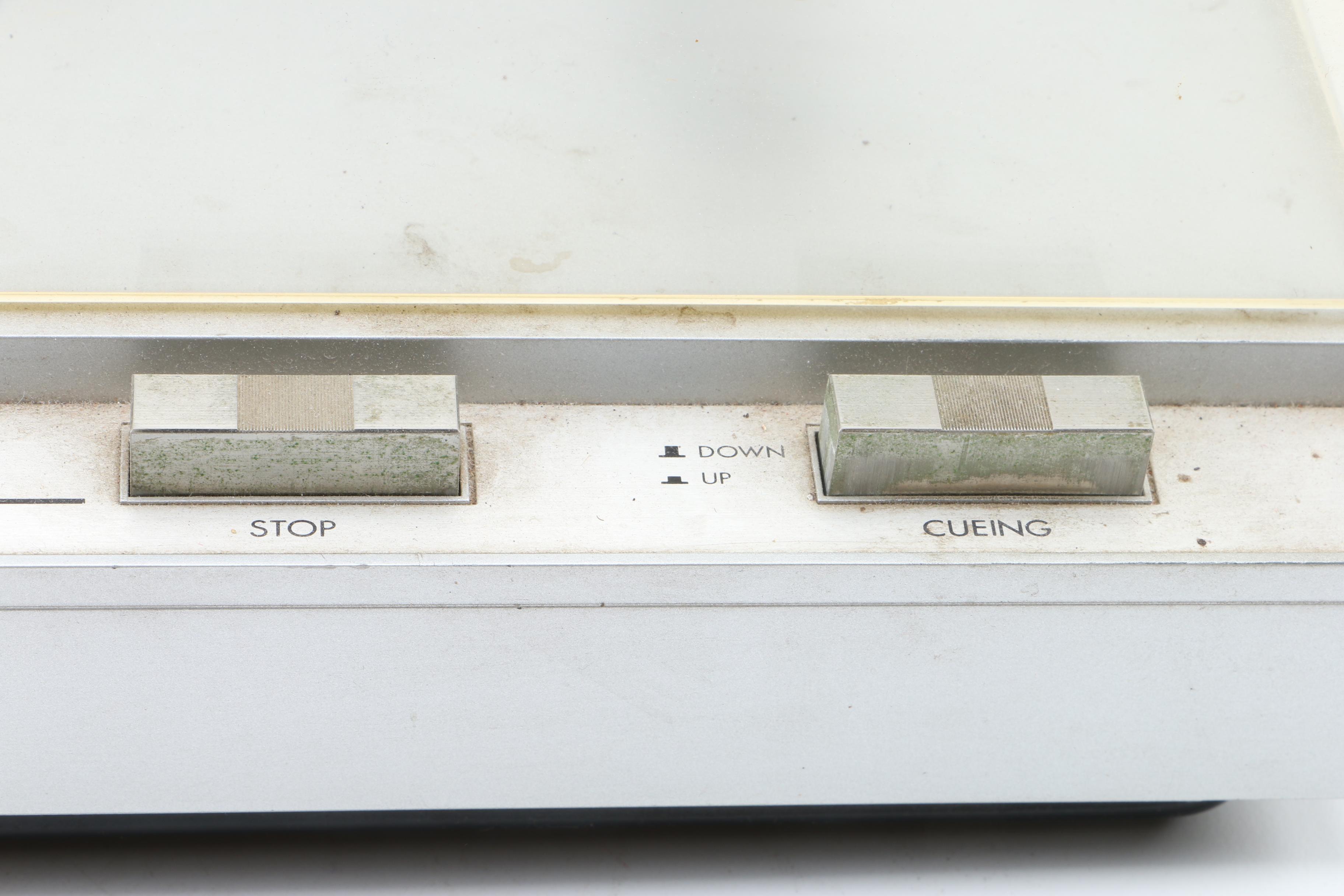 Vintage JVC L-A10 Auto-Return Turntable