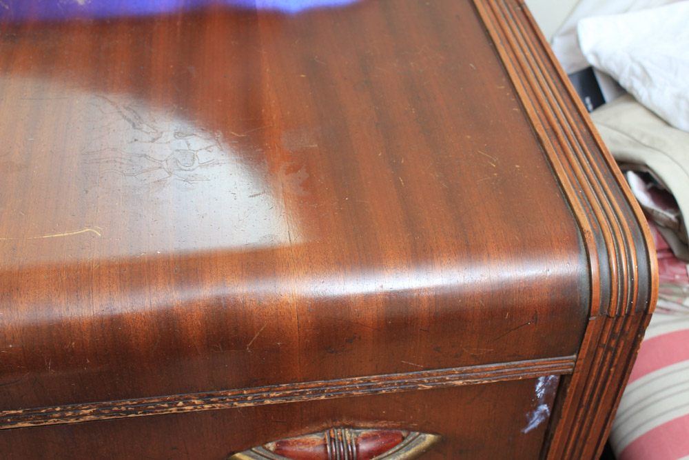 Vintage Art Deco Dresser with Mirror