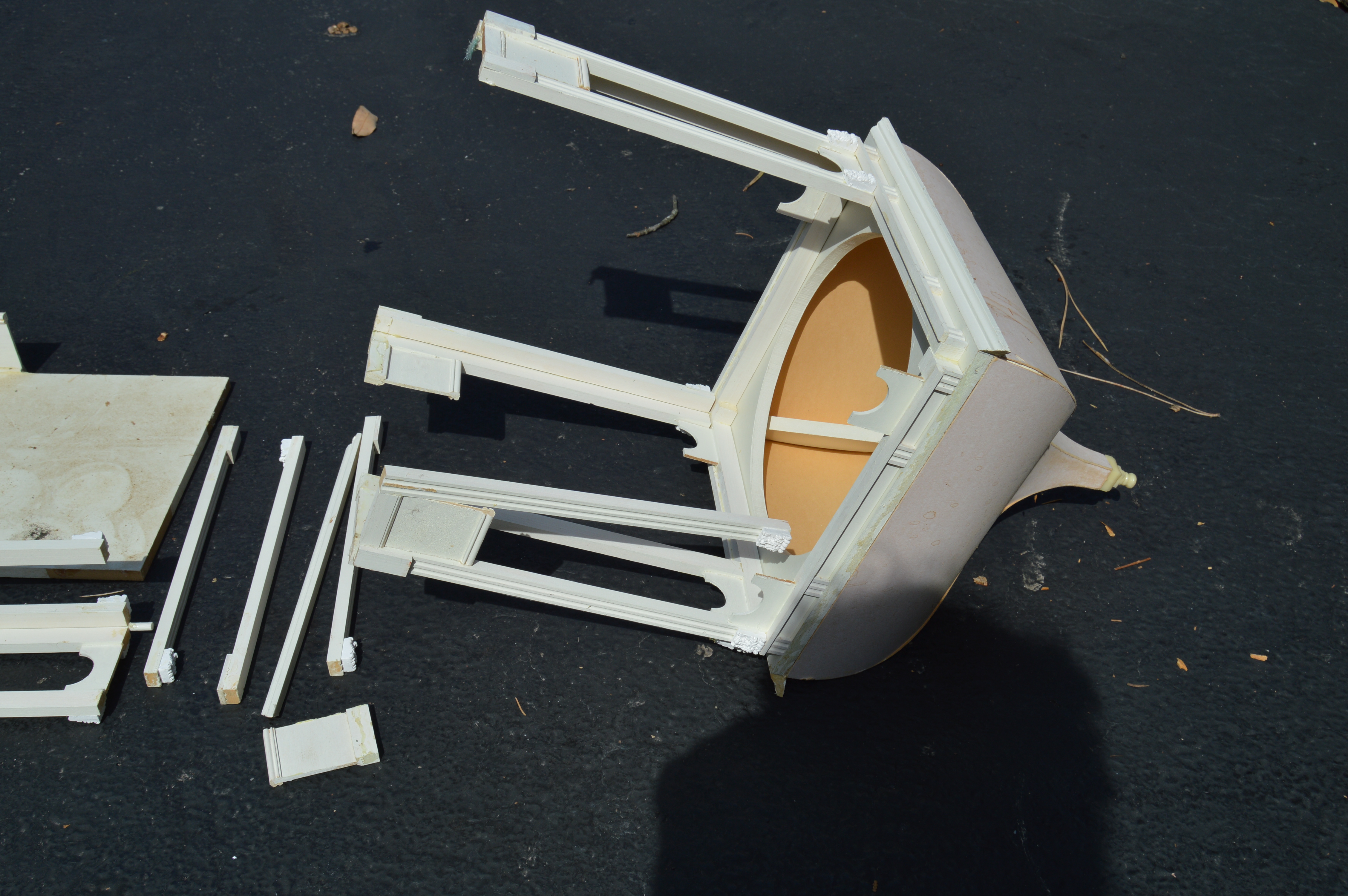 Vintage Pink Farmhouse Dollhouse and Gazebo