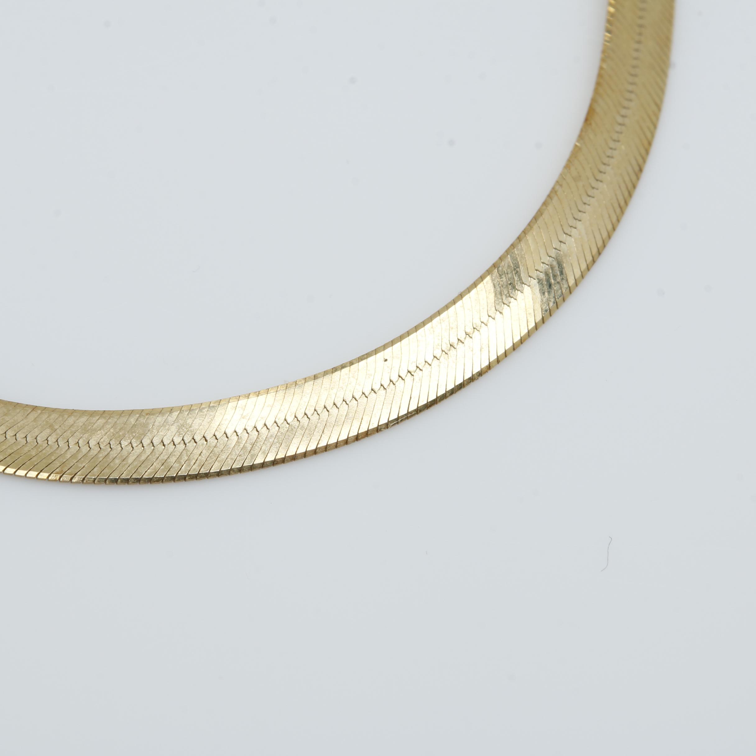 14K Yellow Gold Herringbone Chain Necklace