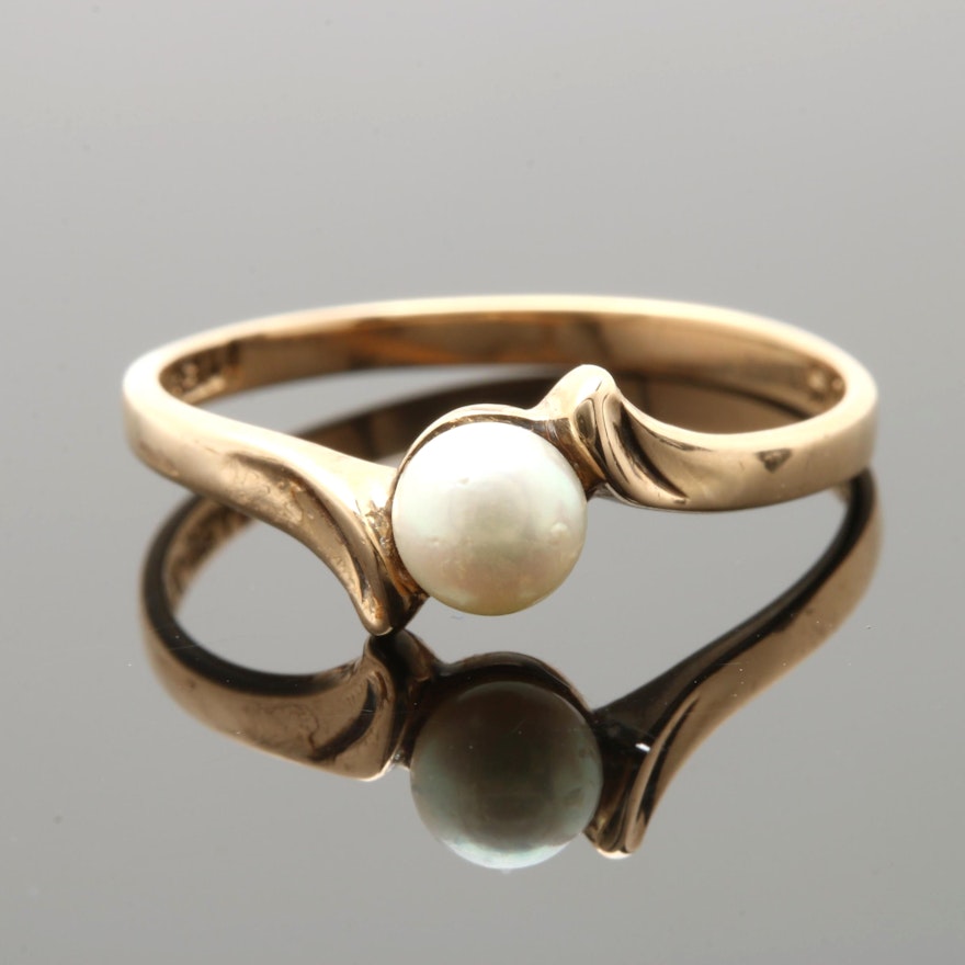 10K Yellow Gold Cultured Pearl Ring