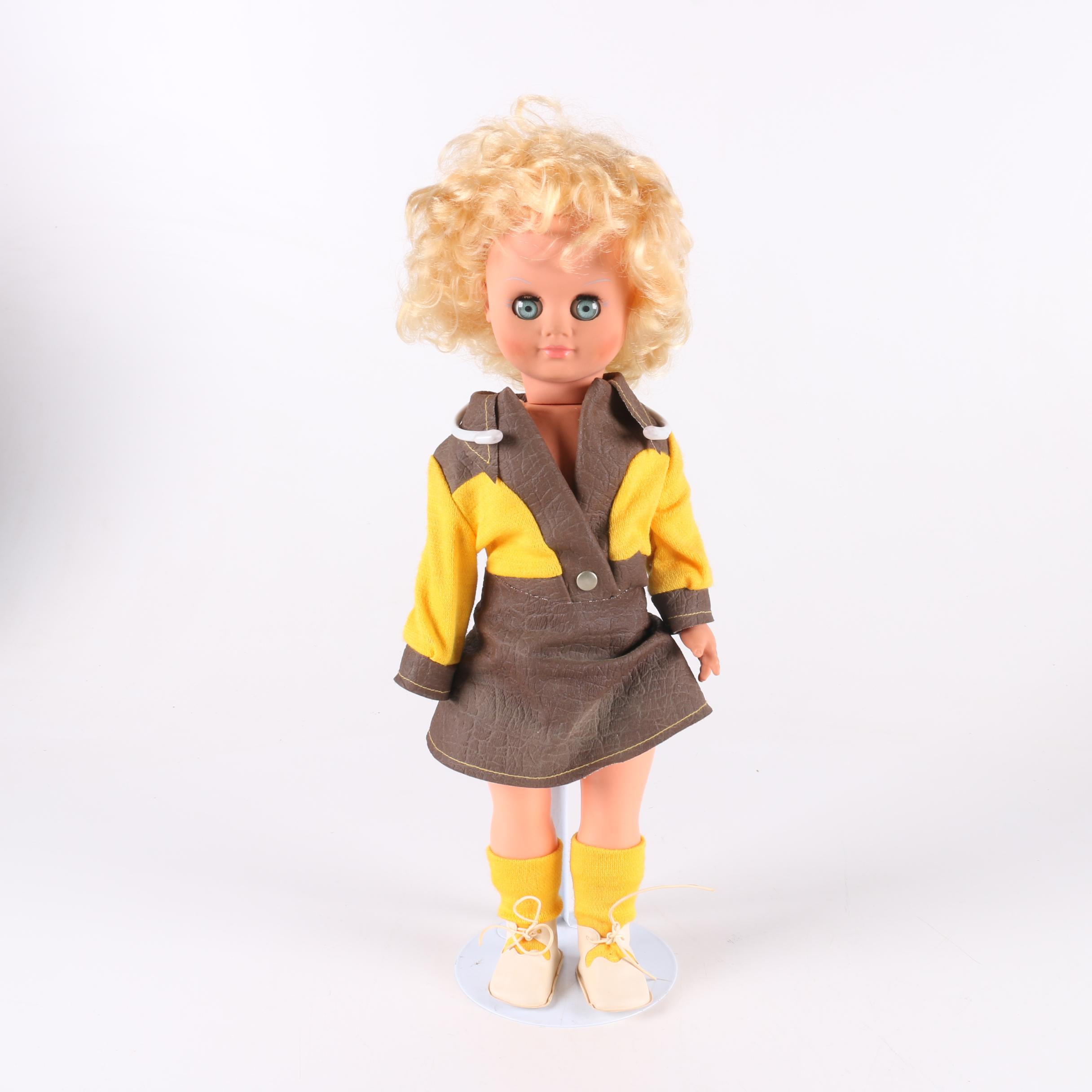 Effanbee "International Collection" Vinyl Dolls and Vintage Souvenir Dolls