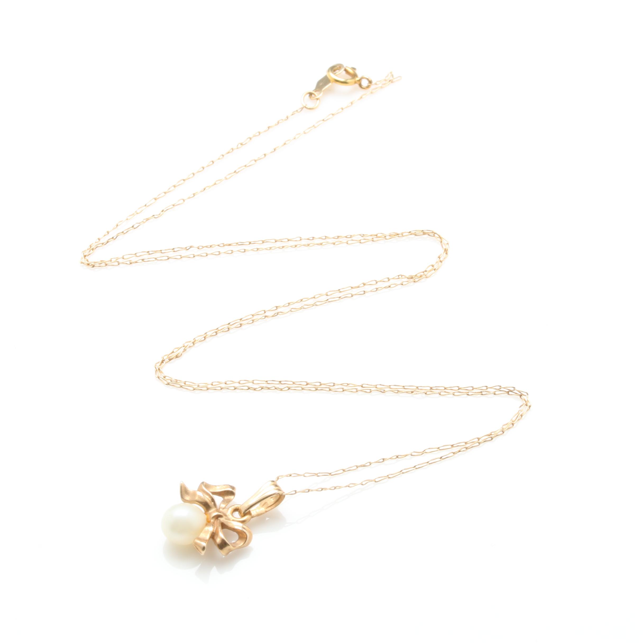 14K Yellow Gold Cultured Pearl Bow Necklace
