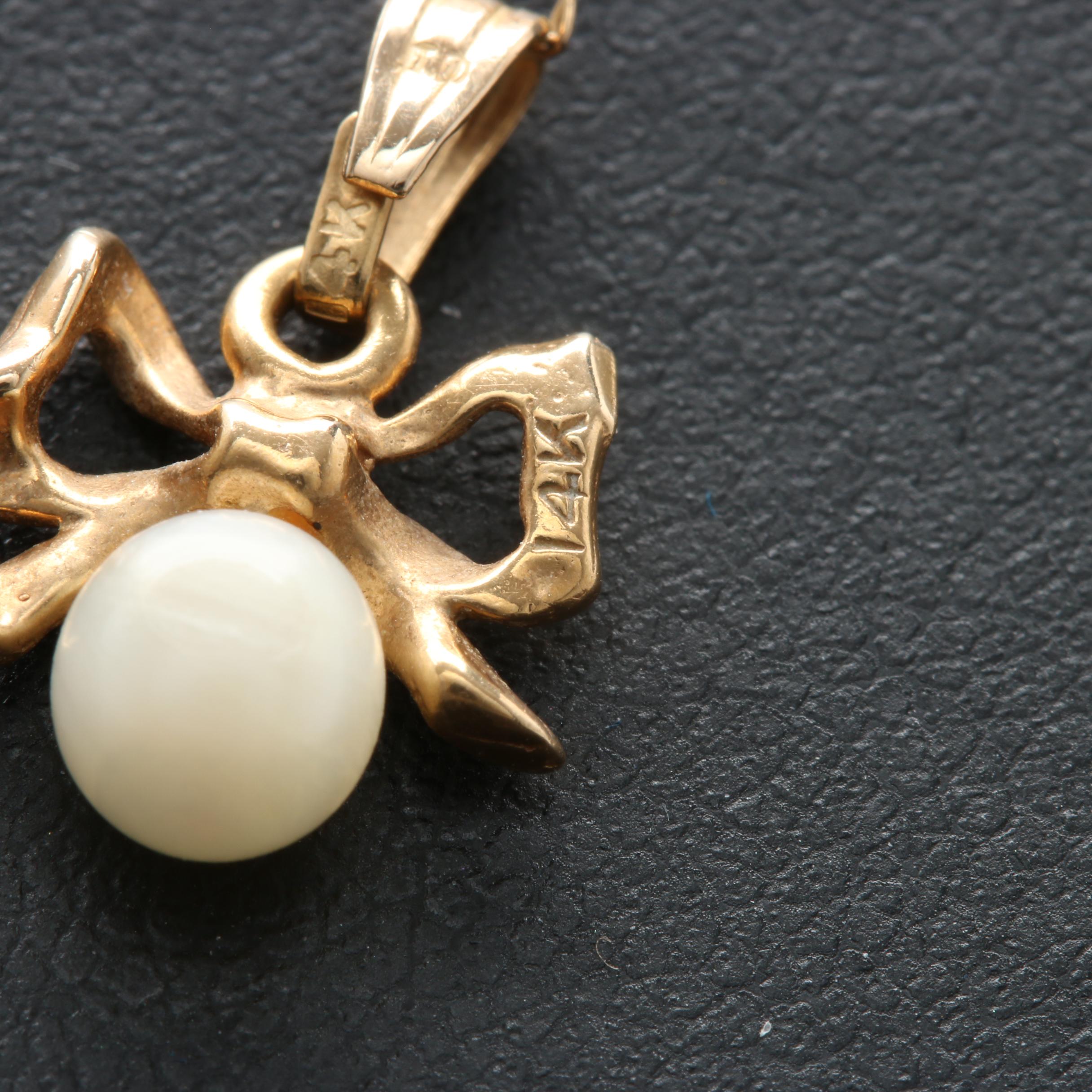 14K Yellow Gold Cultured Pearl Bow Necklace