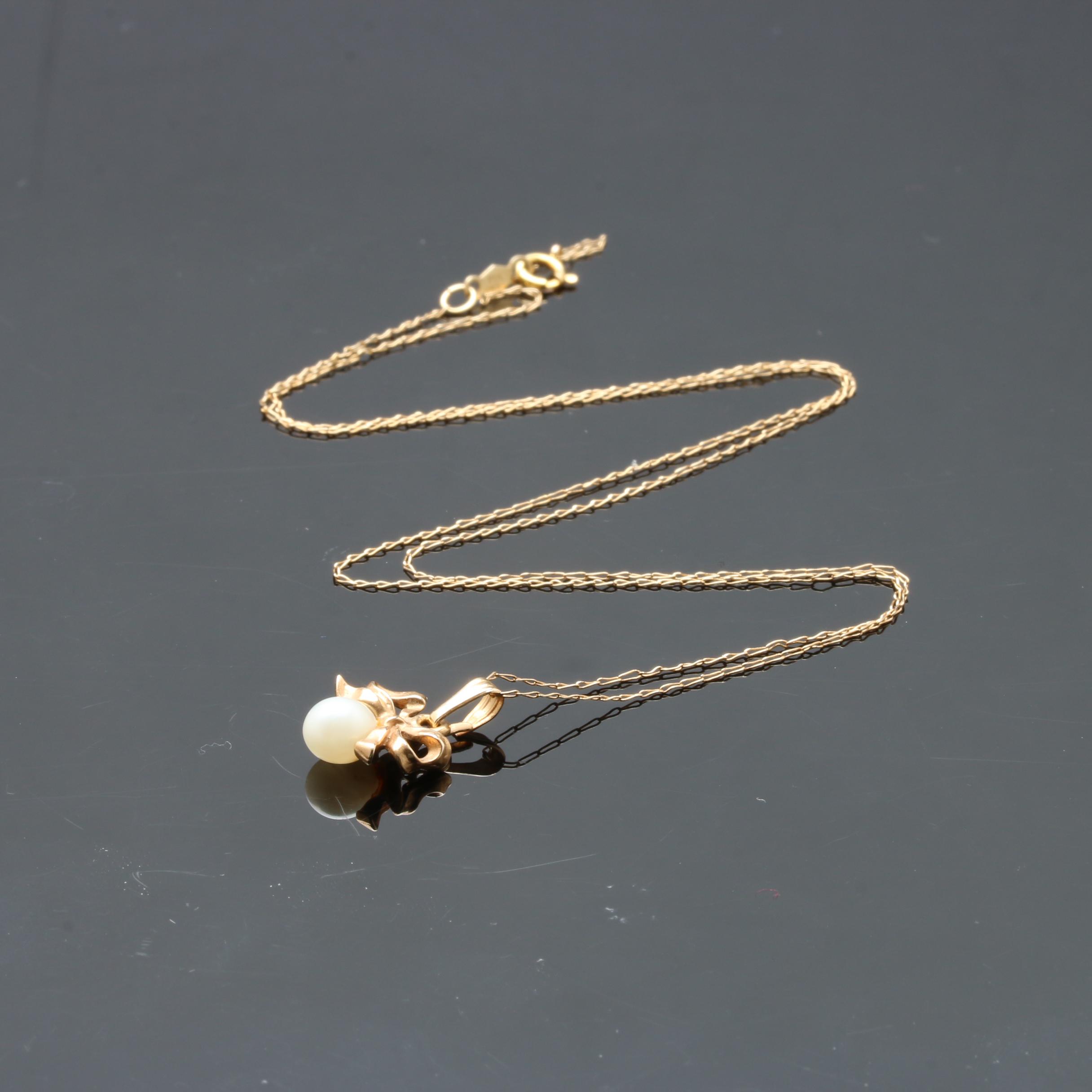 14K Yellow Gold Cultured Pearl Bow Necklace