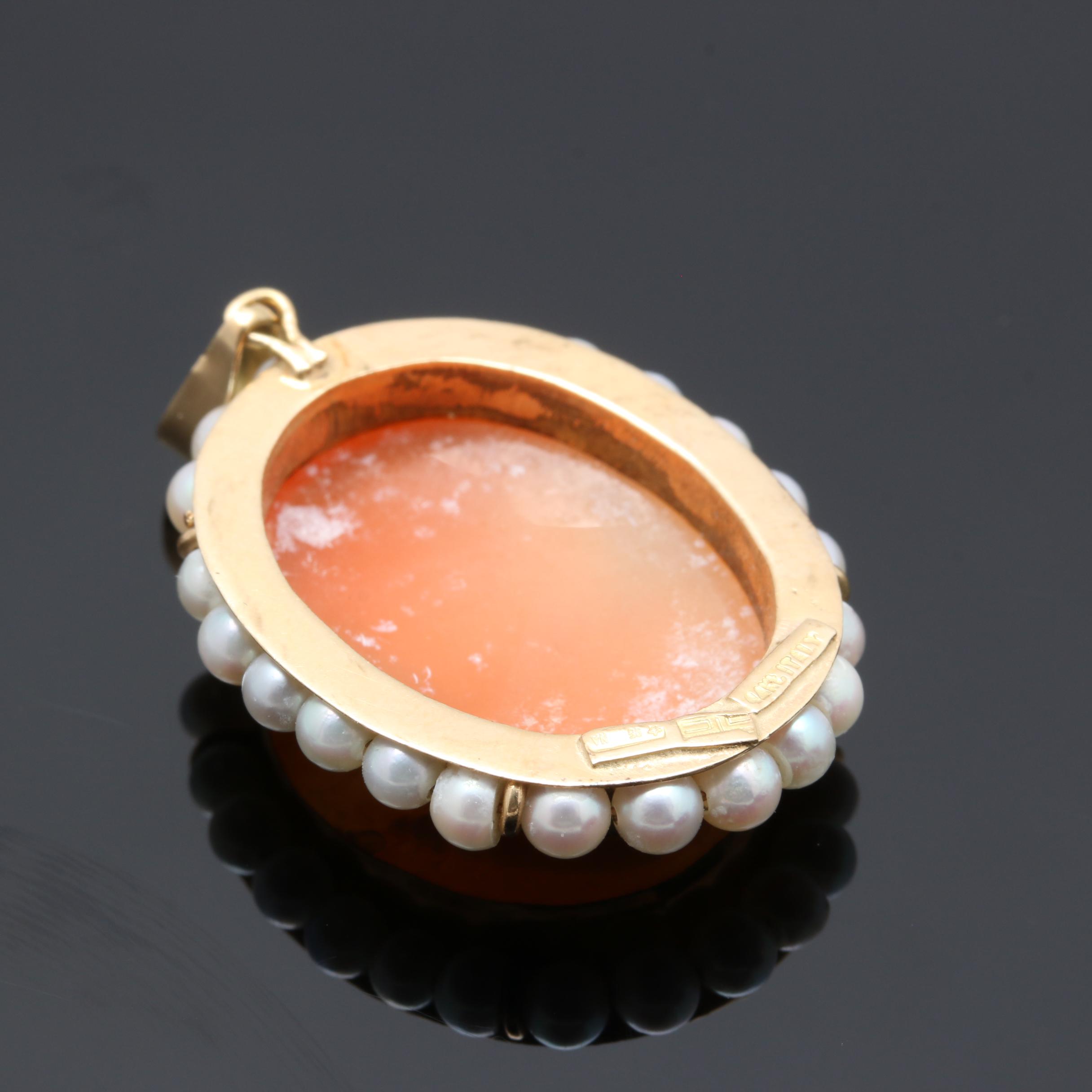 14K Yellow Gold Shell and Cultured Pearl Cameo Pendant