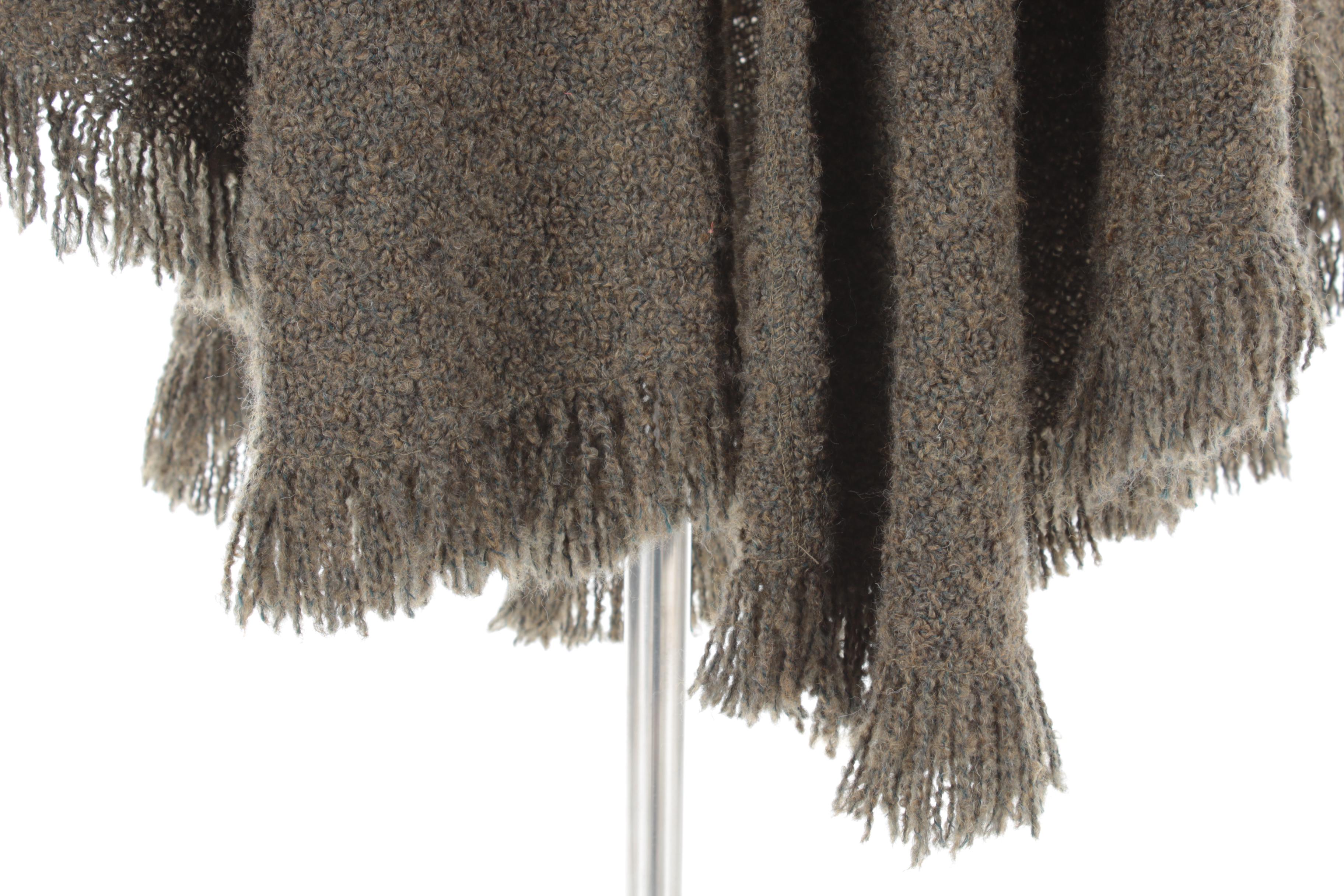 Women's Weave O' The Irish Olive Green Knit Wrap