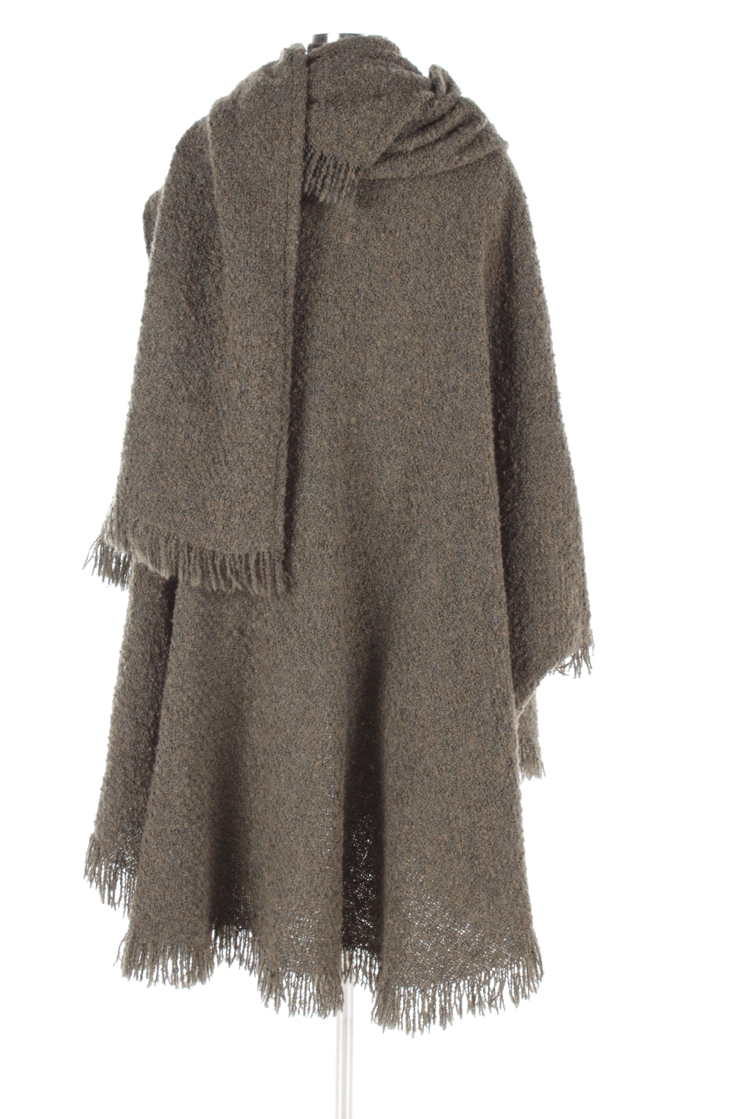 Women's Weave O' The Irish Olive Green Knit Wrap