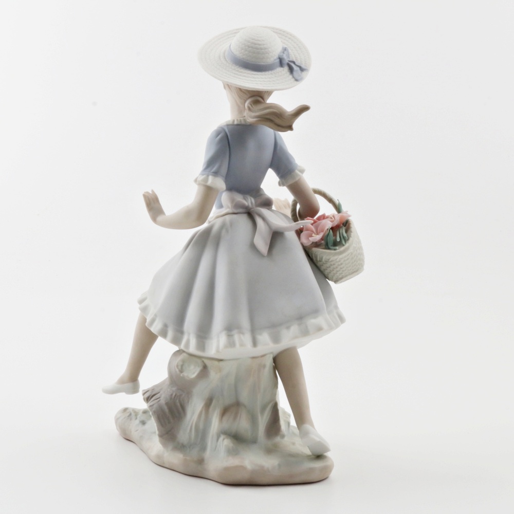 Lladro "Mirth In The Country" Porcelain Figurine